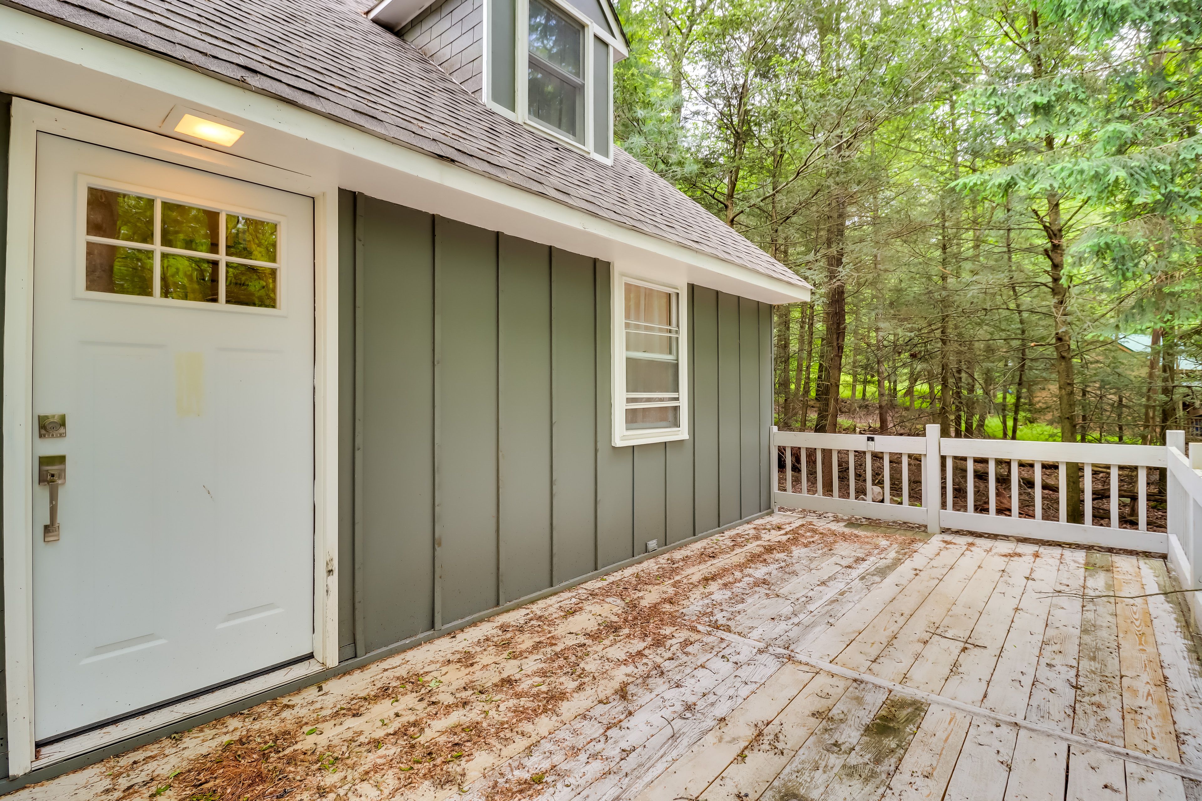 Deck | Private Yard w/ Fire Pit