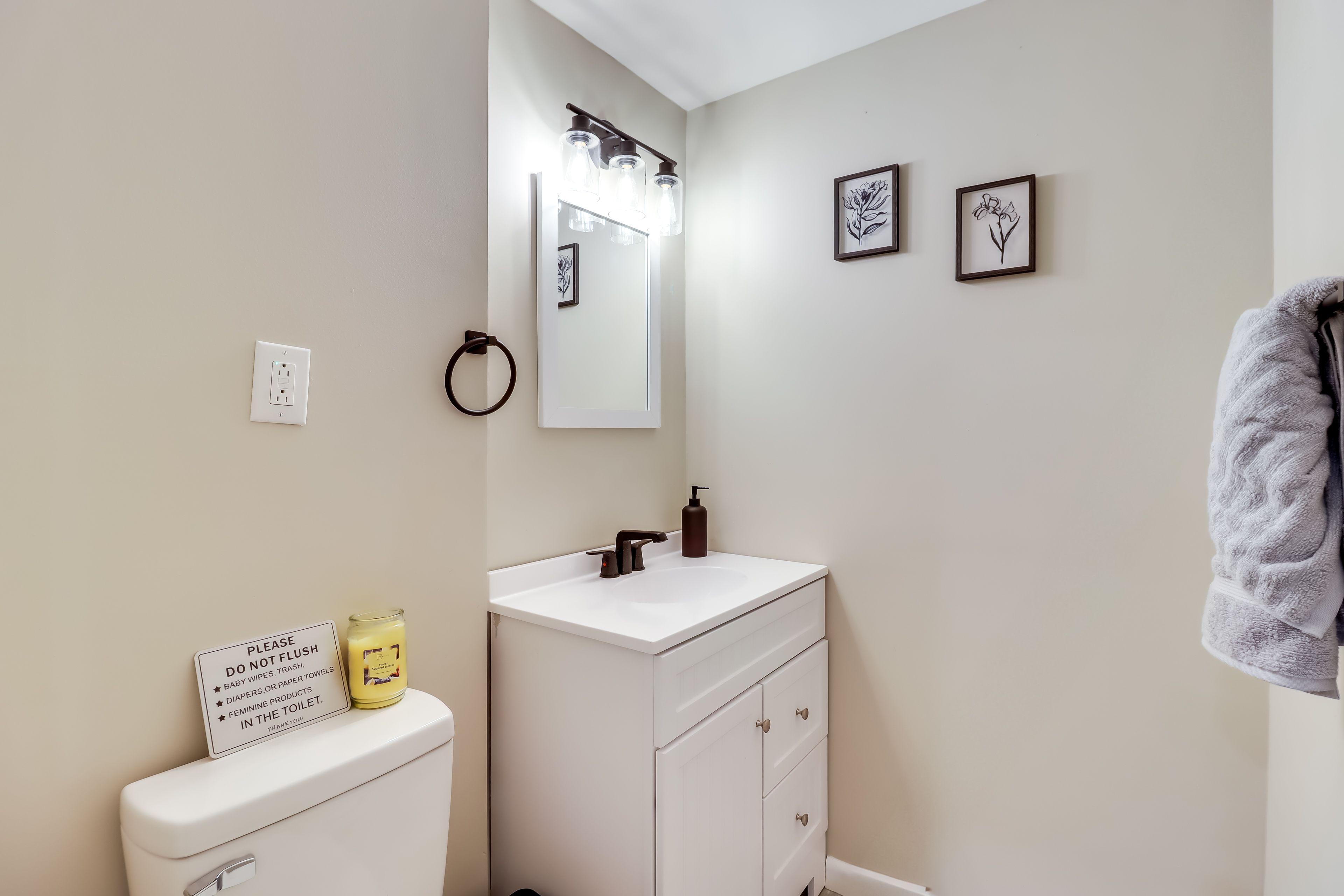 Half Bathroom | Lower Level