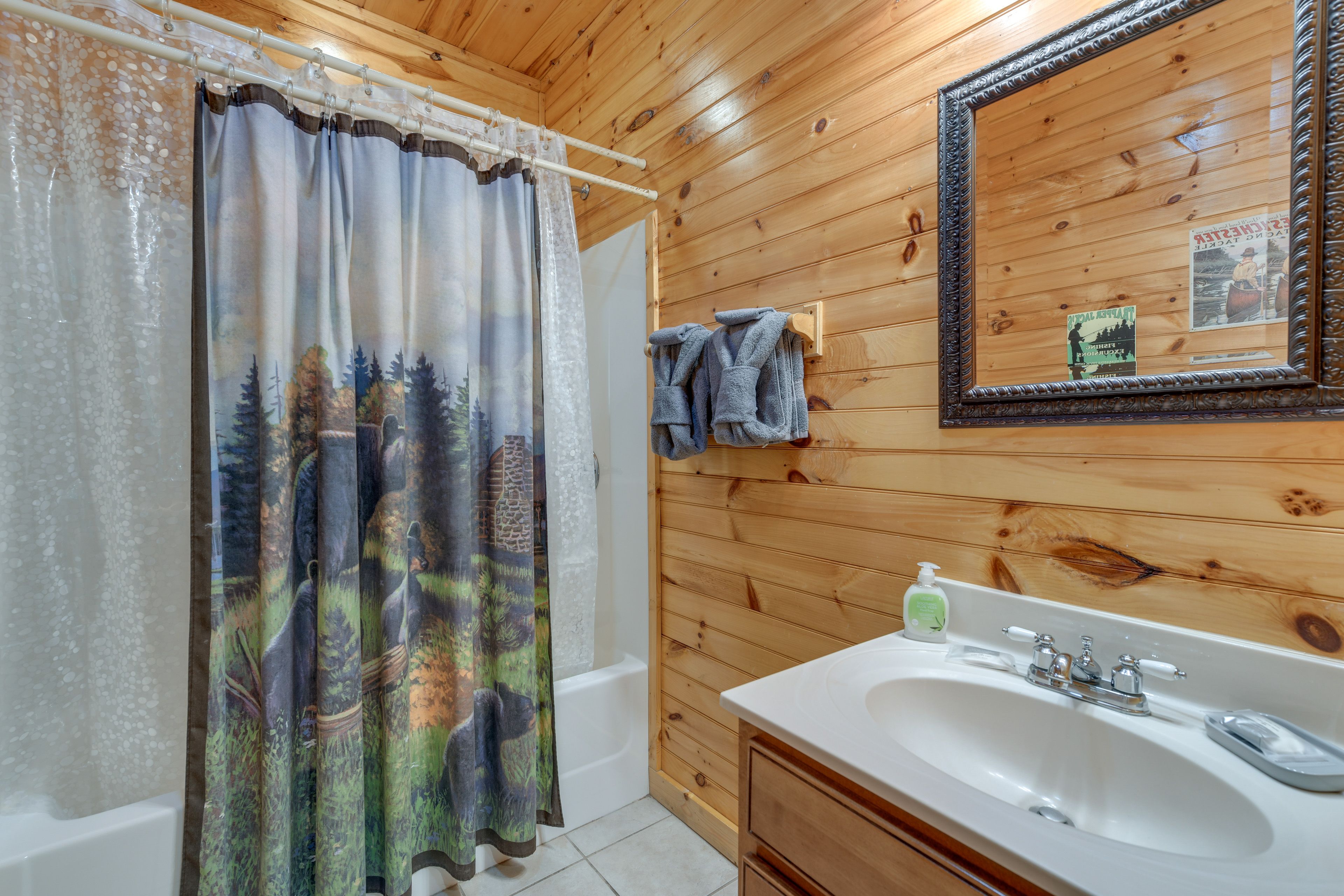 Full Bathroom | Lower Level | Hair Dryer