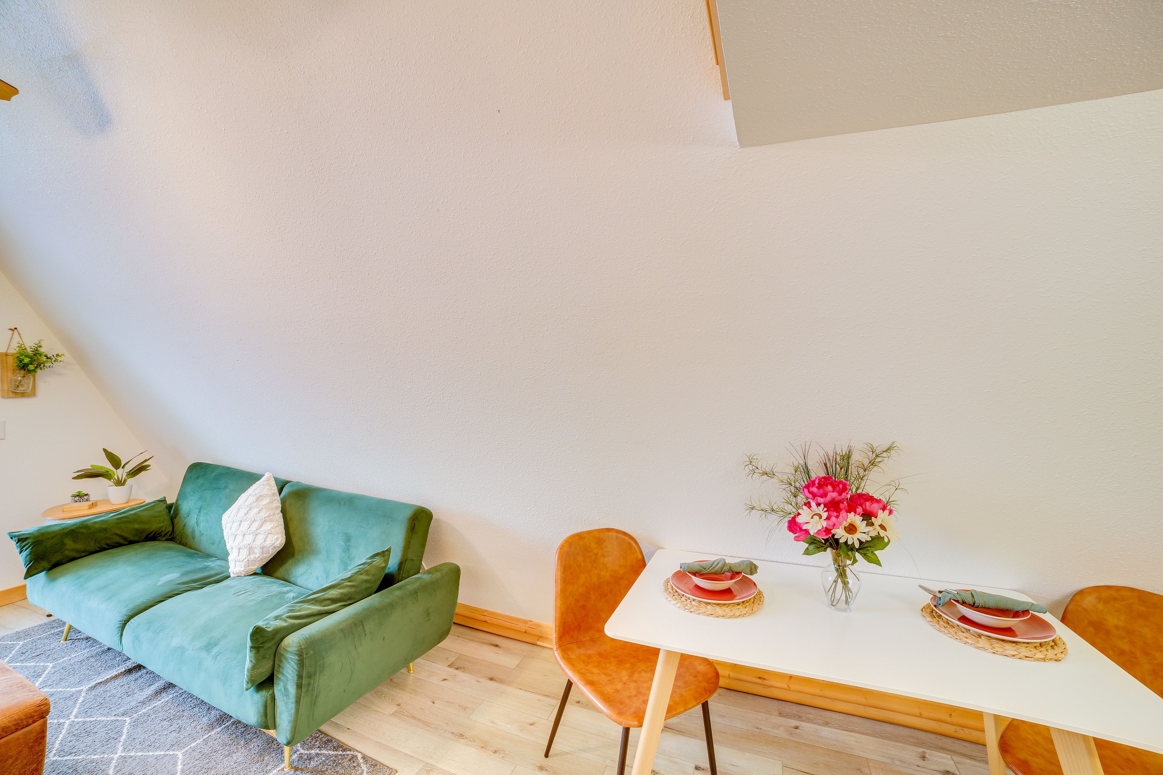 Dining Area | 1st Floor
