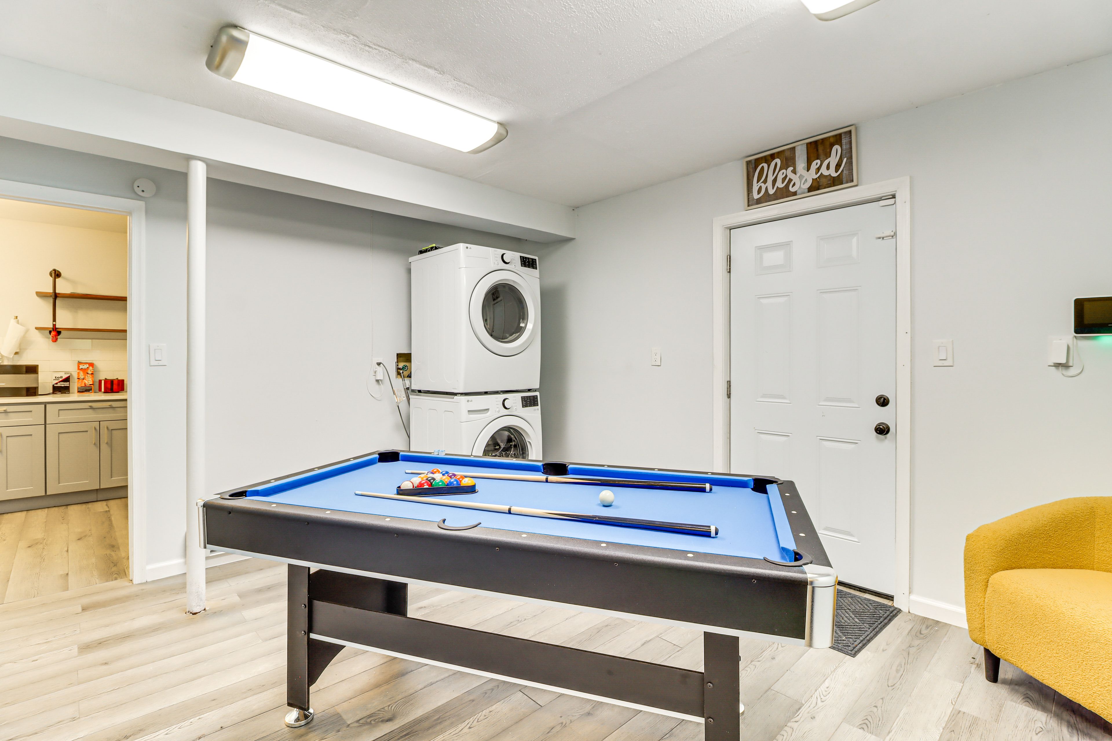 Game Room | Ping-Pong Table | In-Unit Laundry | Lower Floor