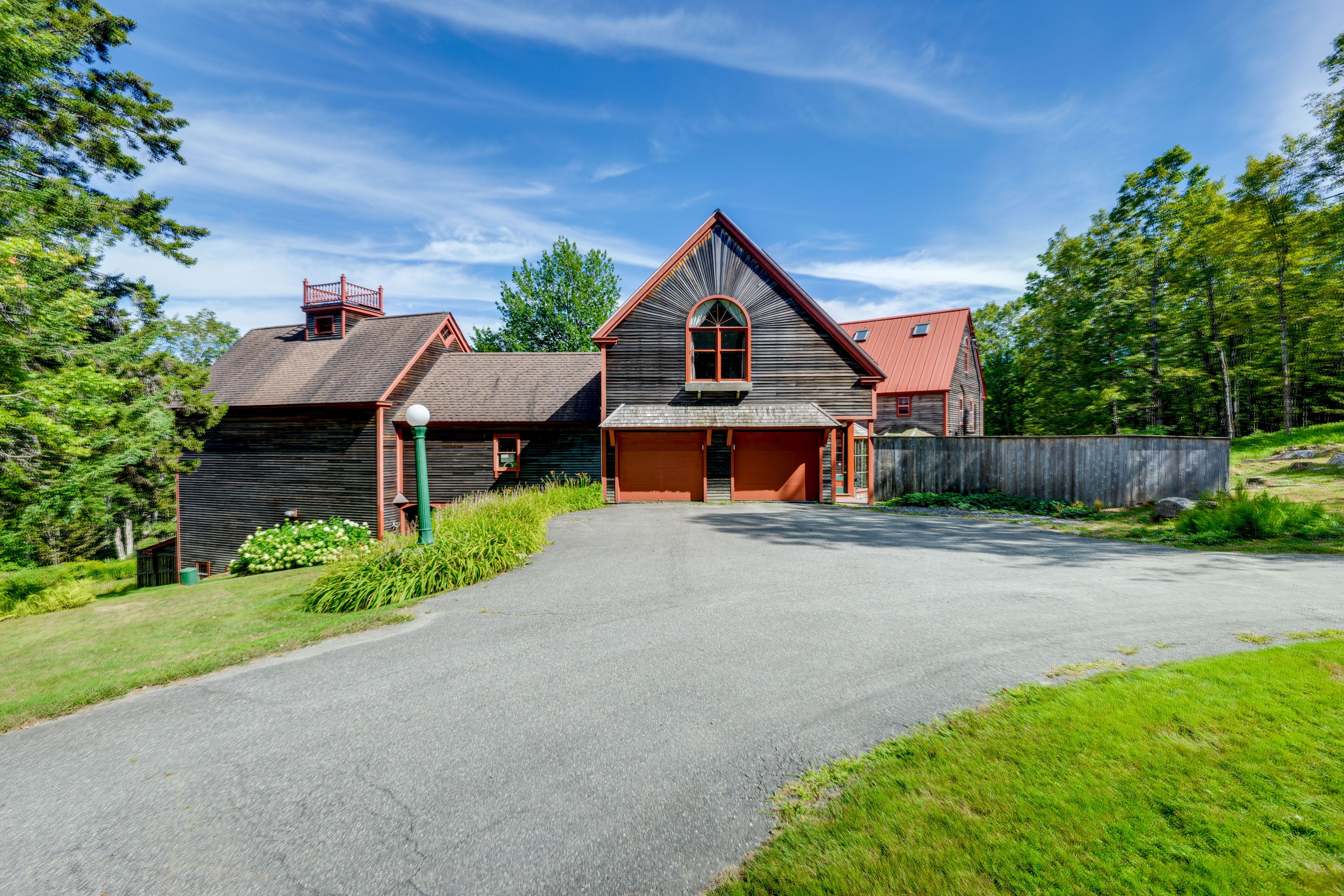 Exterior | Parking | Garage (2 Vehicles) | Driveway (4 Vehicles)