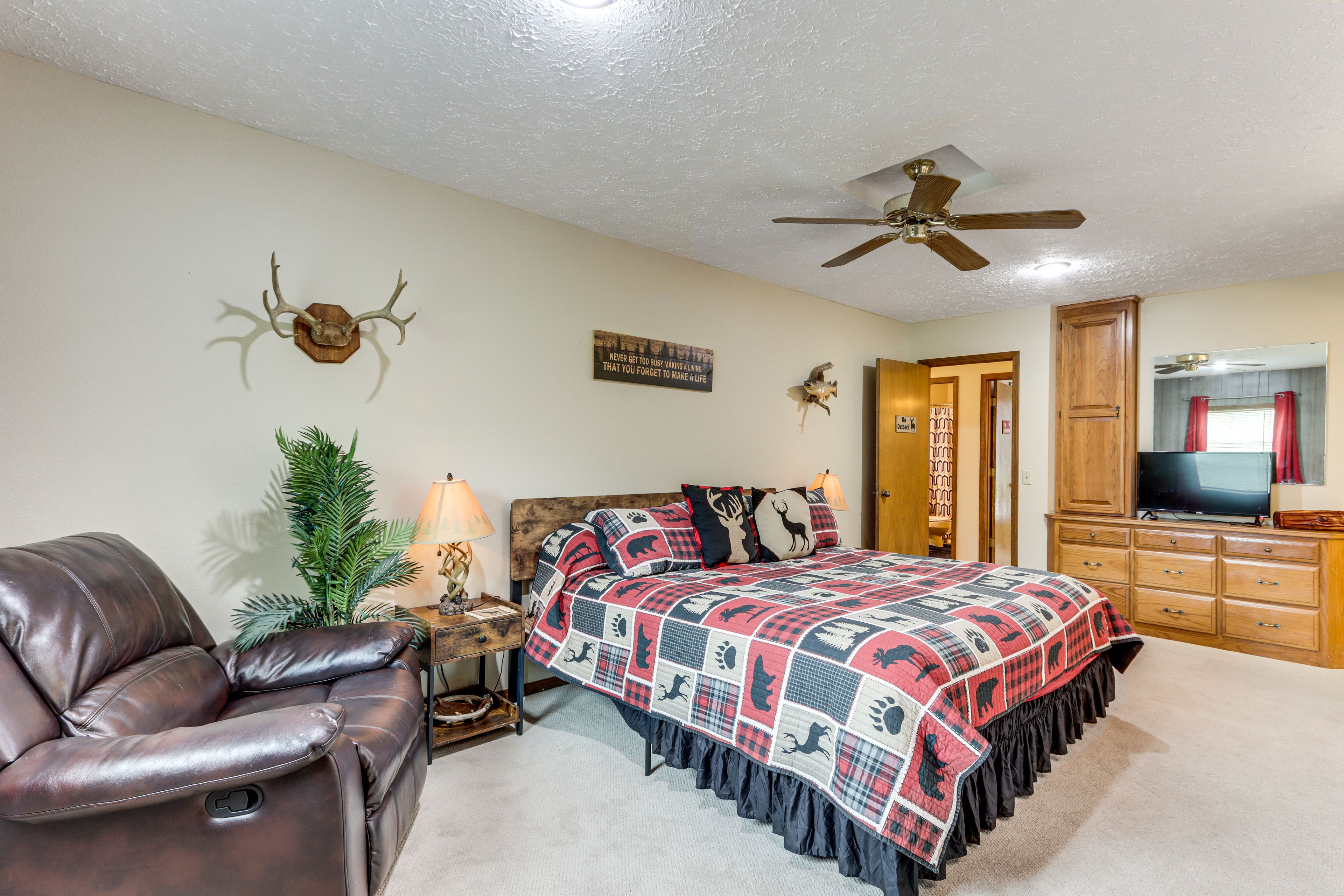 Bedroom 1 | King Bed | Linens Provided | Smart TV | En-Suite Tub
