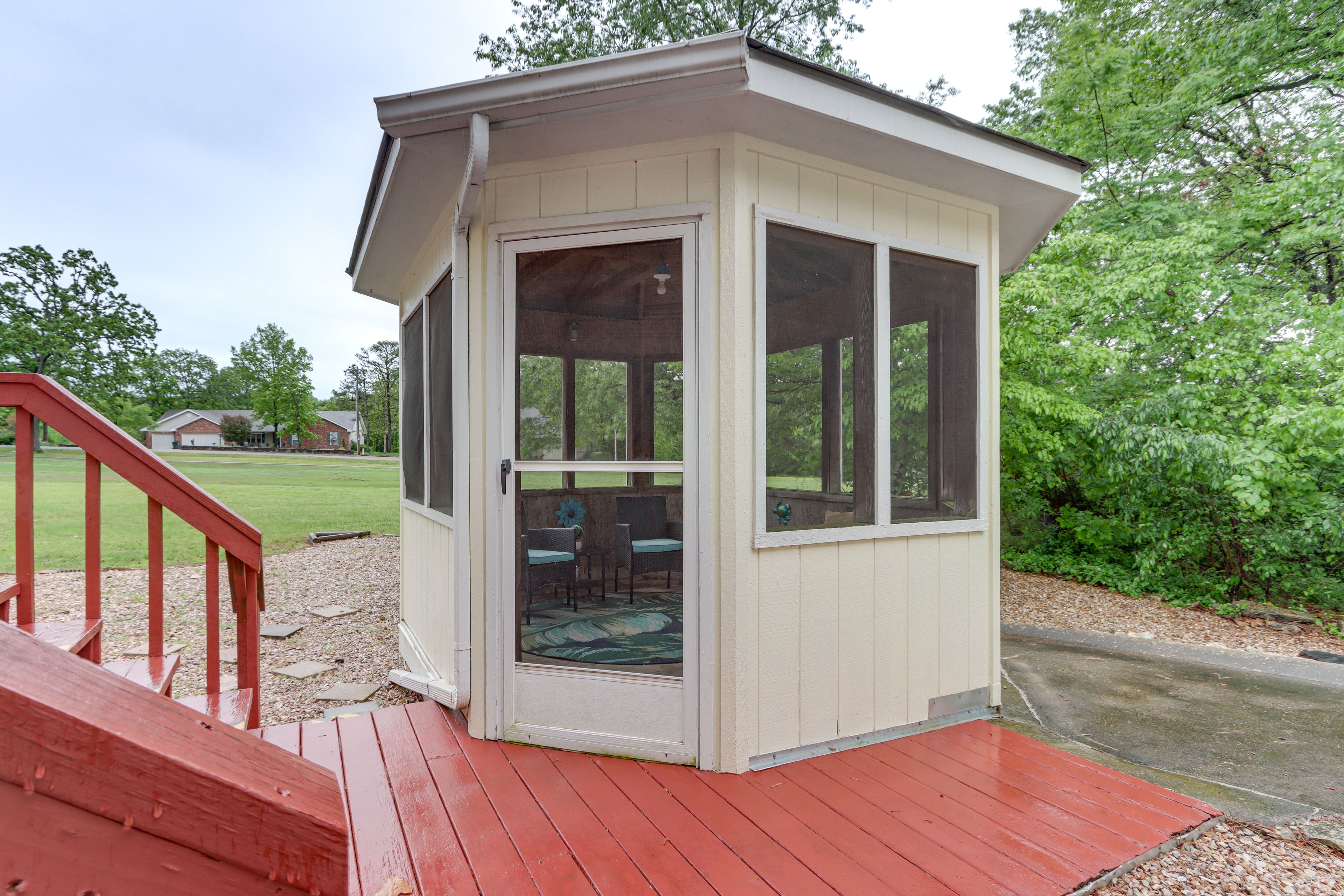 Enclosed Gazebo | Exterior