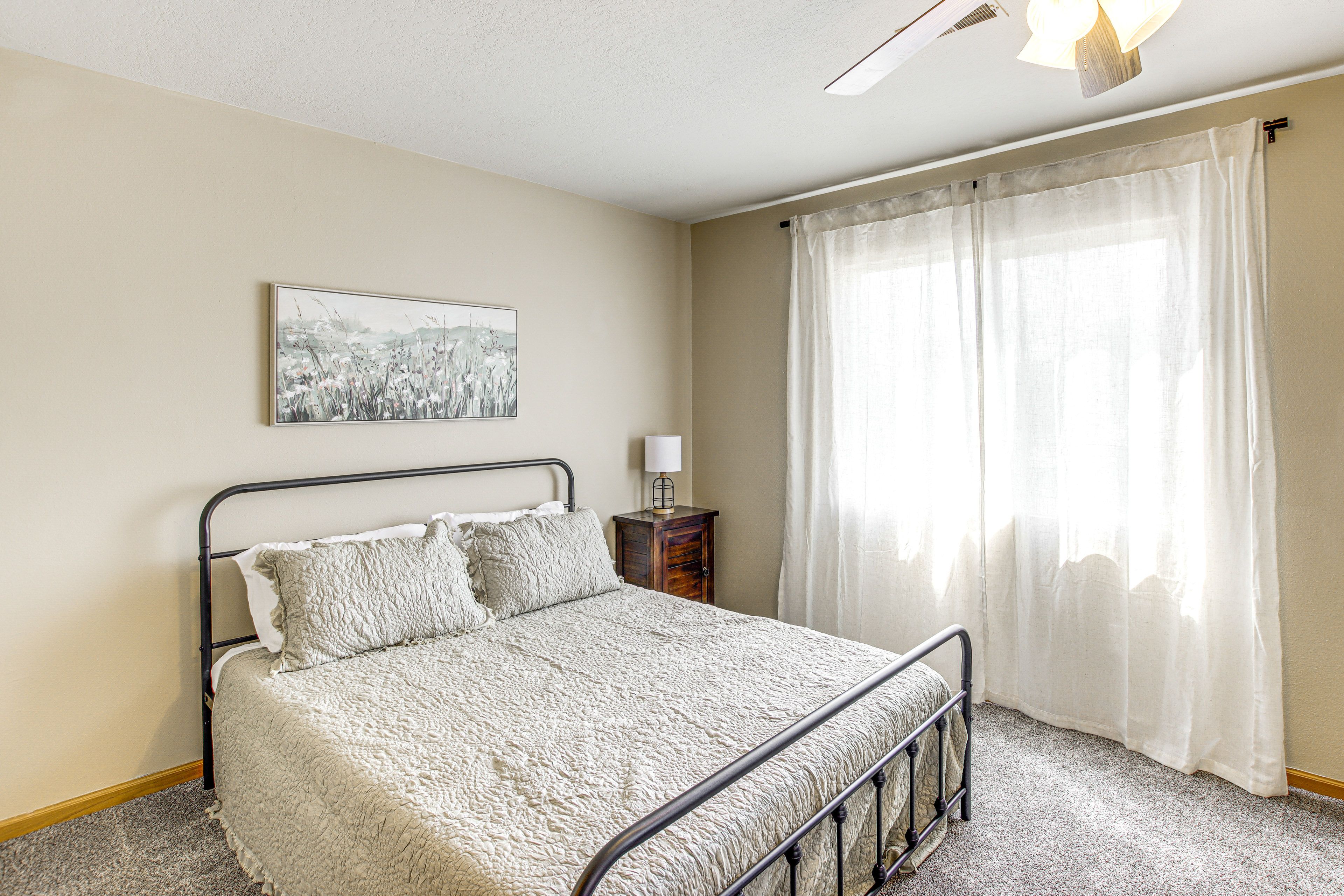 Bedroom 1 | Upper Level | Queen Bed | Linens Provided