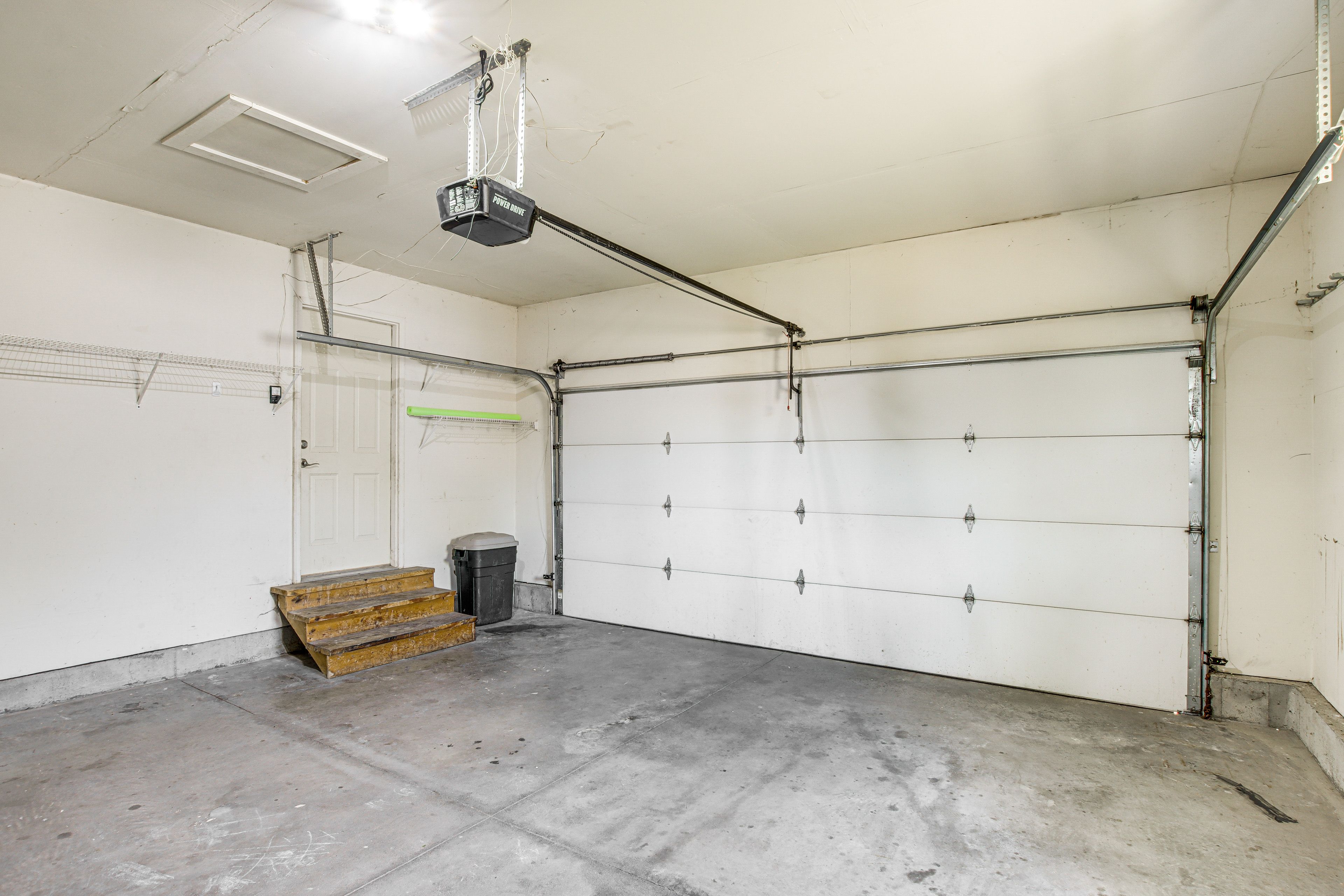 Garage | Parking (2 Vehicles)