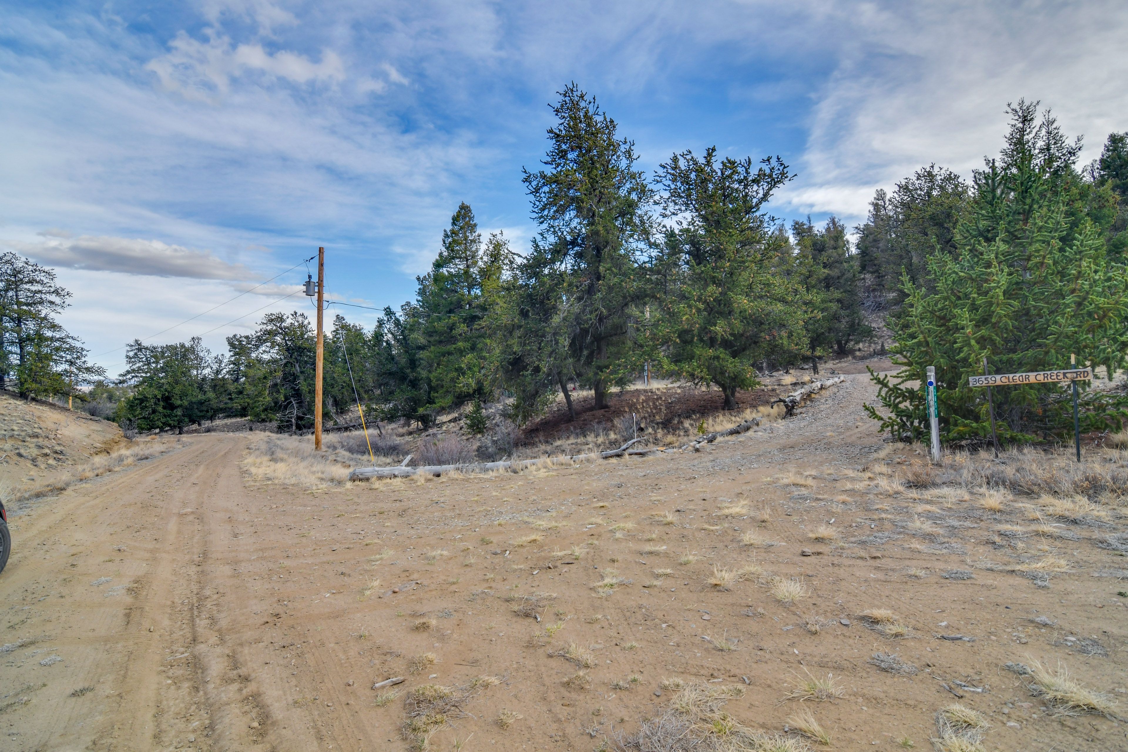 Parking | Driveway (4 Vehicles)