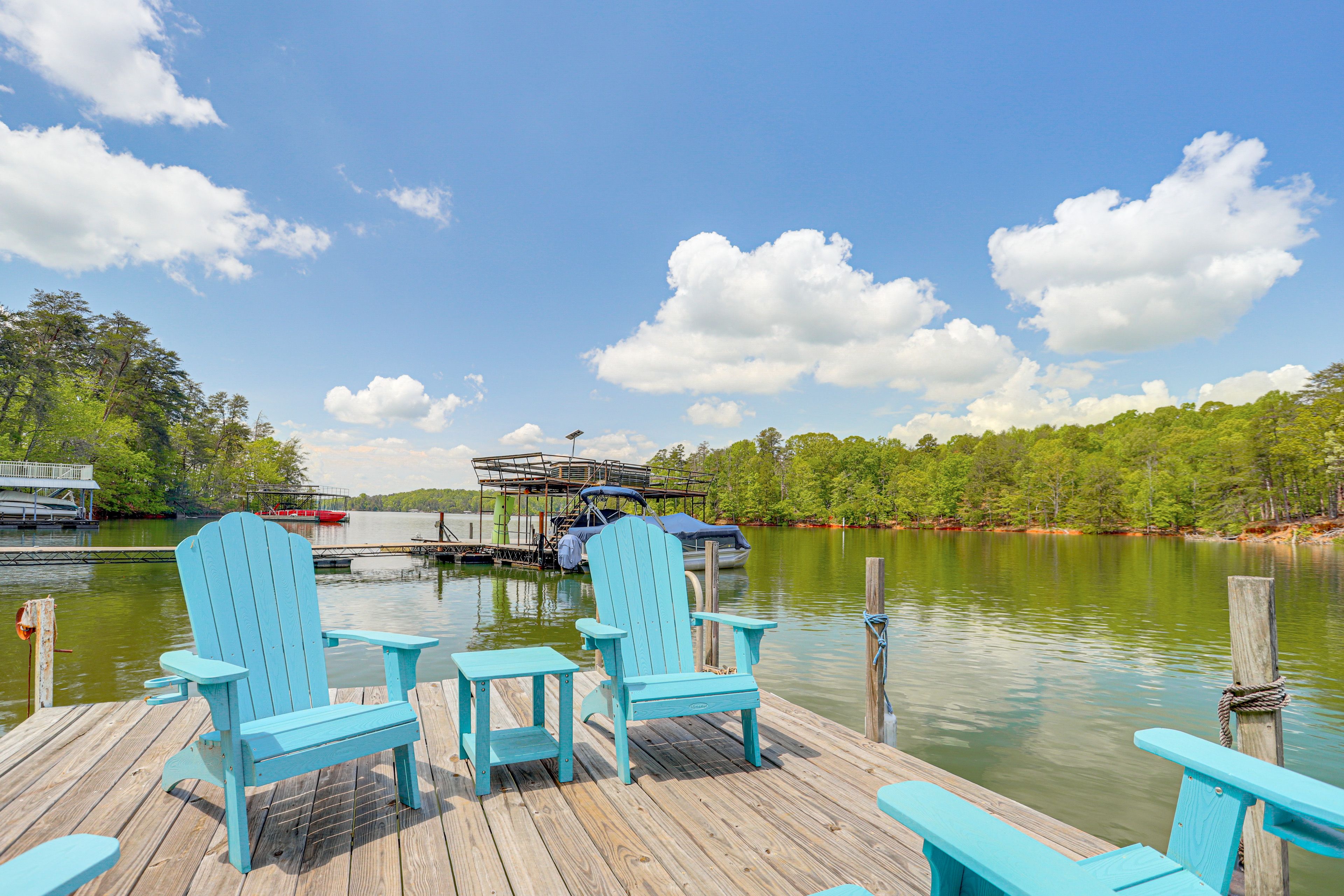 Gainesville Vacation Rental | 4BR | 2BA | Steps Required | 2,400 Sq Ft