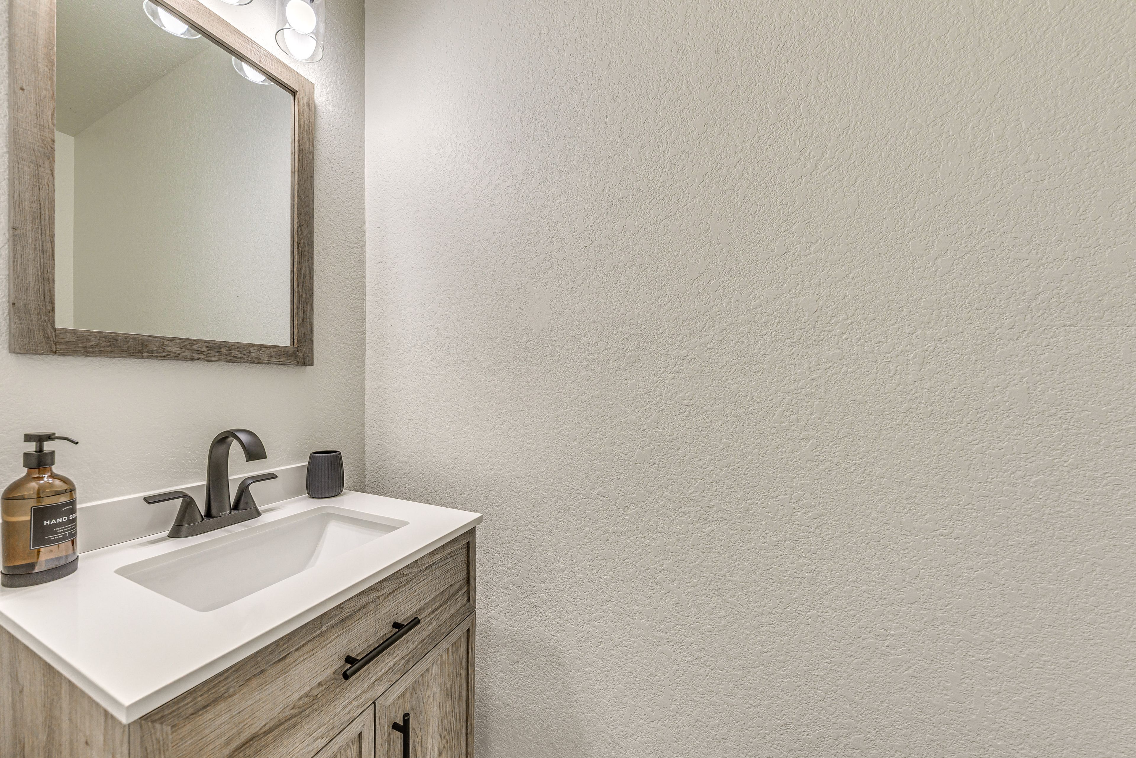 Half Bathroom | 1st Floor