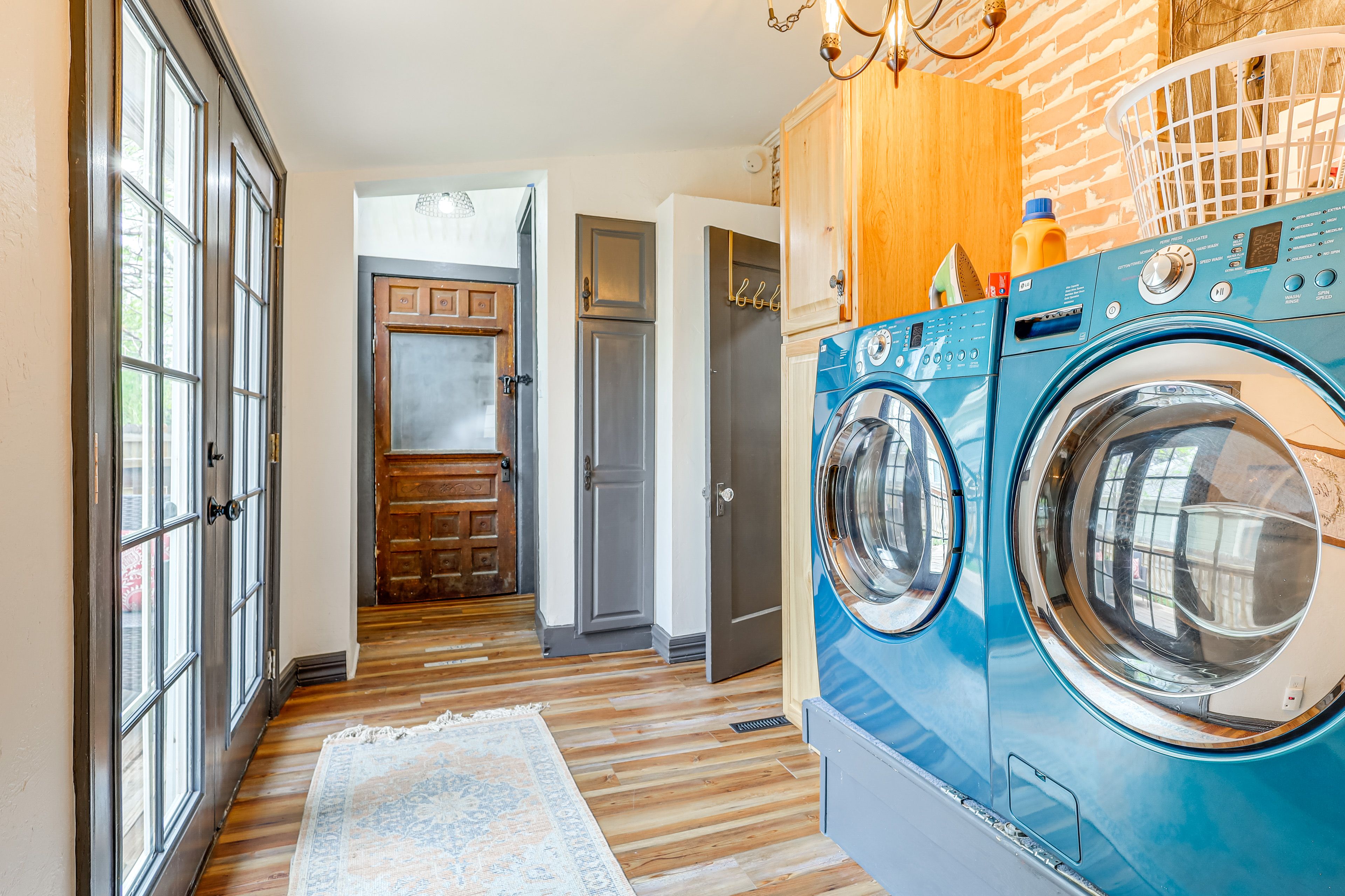 Laundry Area | Washer & Dryer