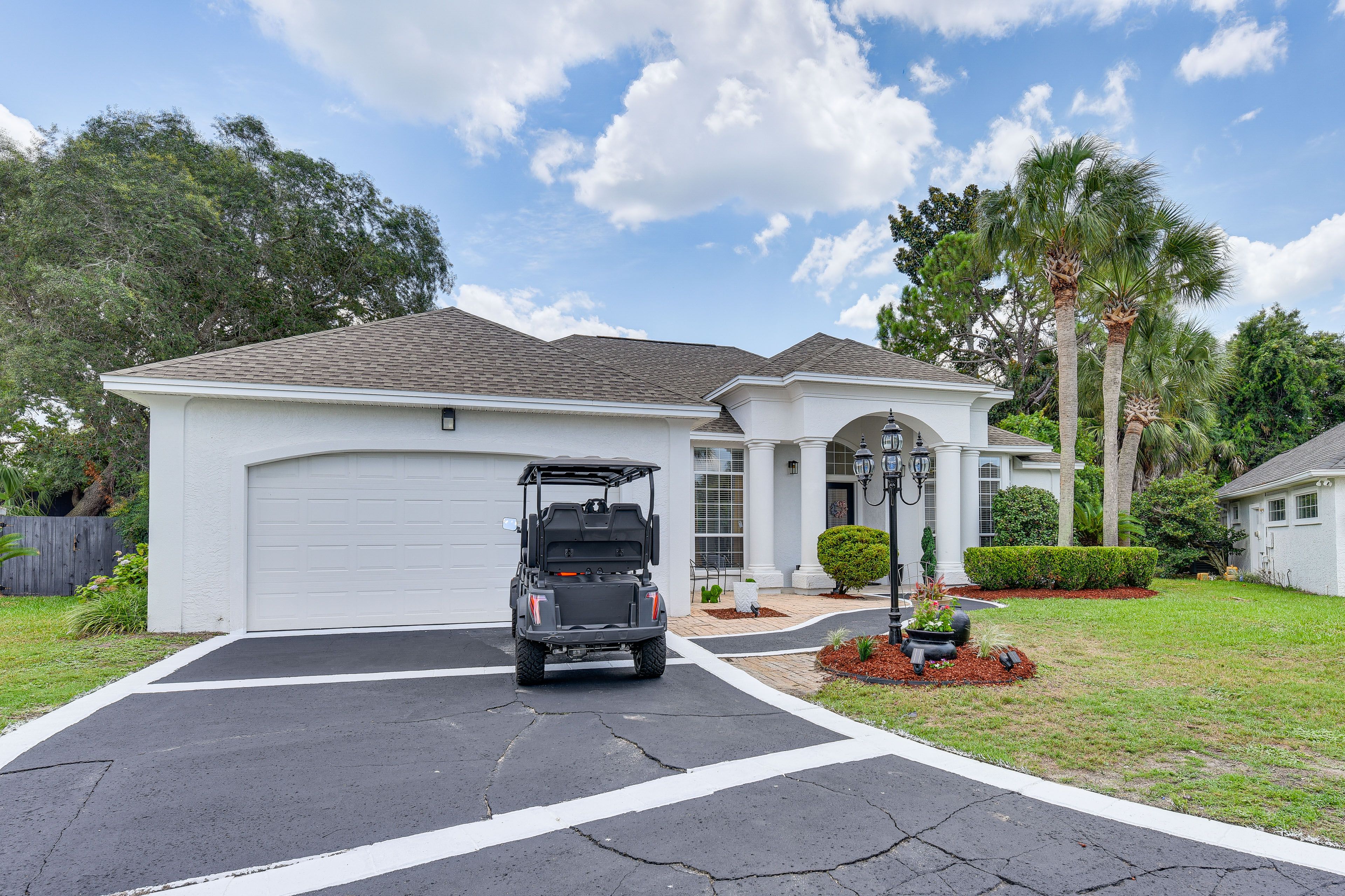Parking | Garage (2 Vehicles) | Driveway (4 Vehicles)