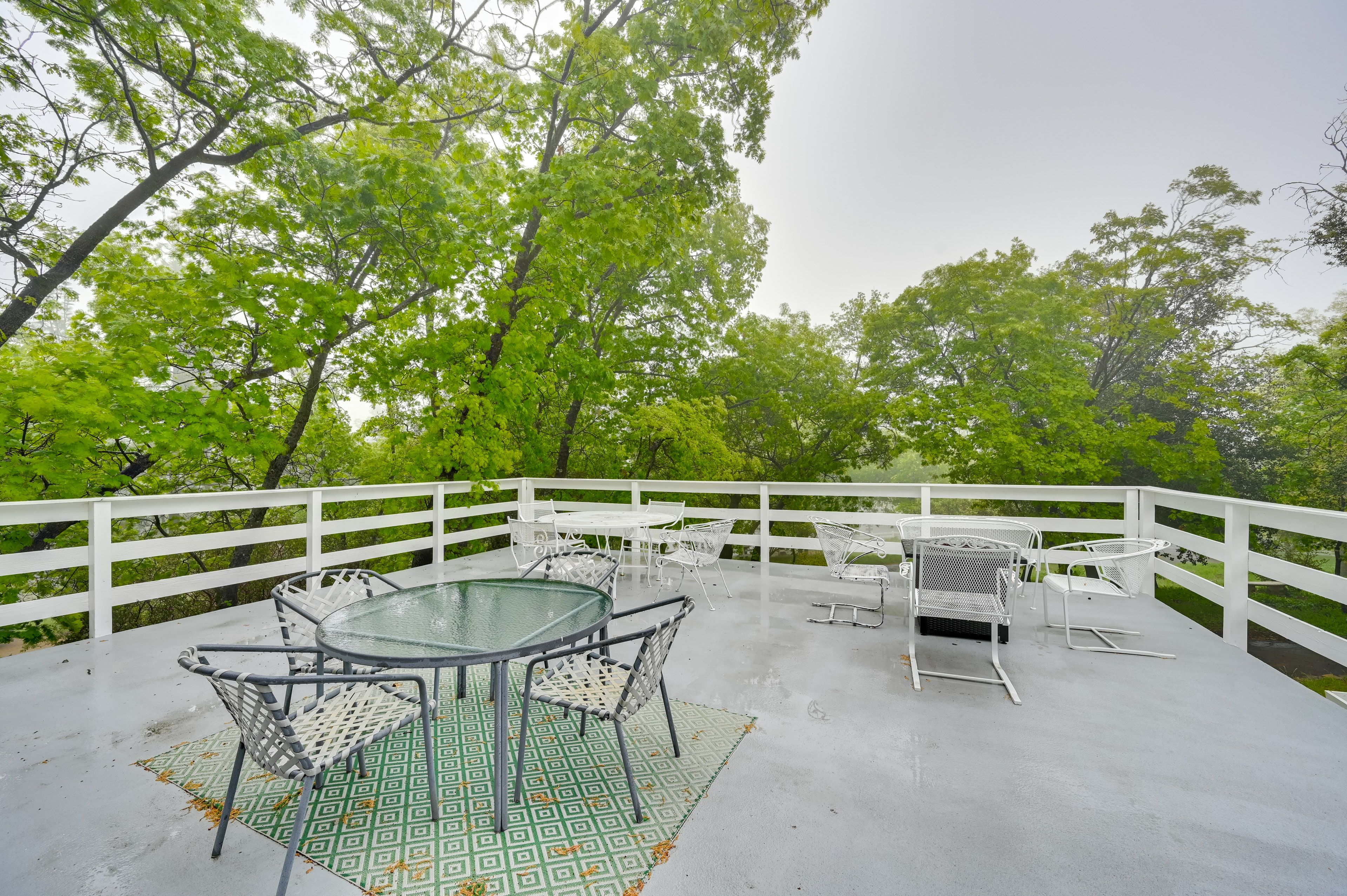 Furnished Deck