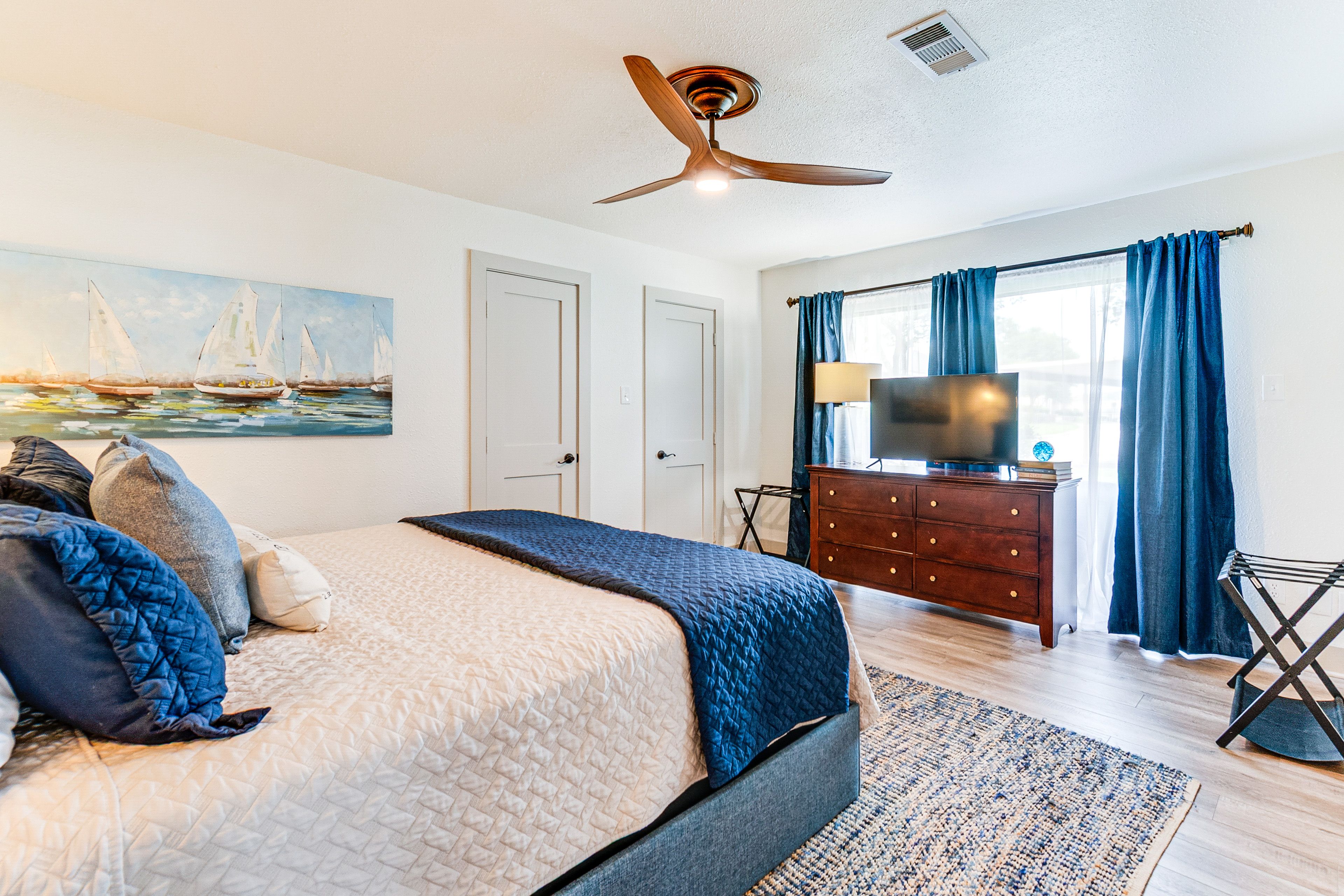 Bedroom 1 | King Bed | Queen Air Mattress | 1st Floor | Linens Provided