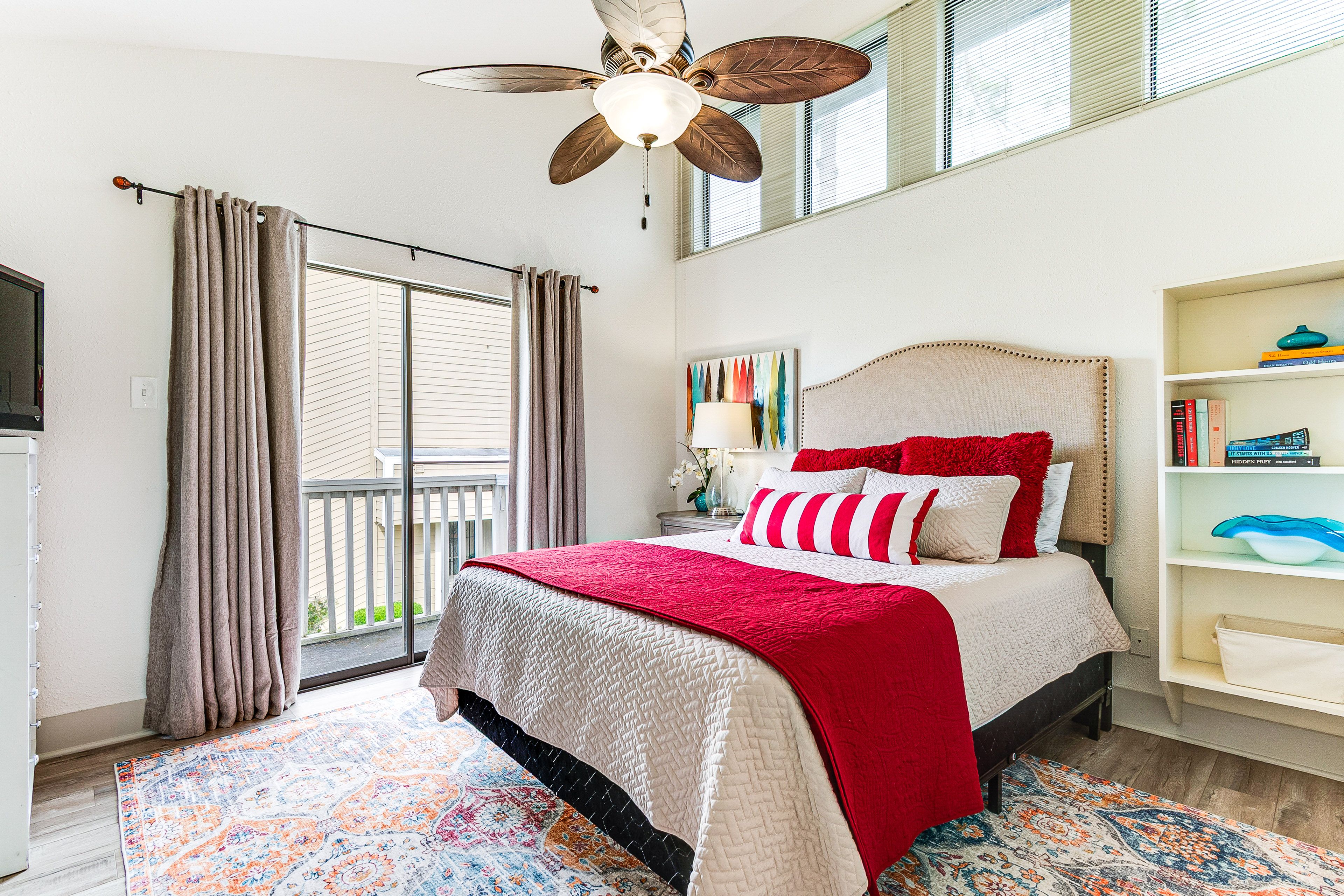 Bedroom 2 | Queen Bed | 2nd Floor | Hangers | En-Suite Bathroom