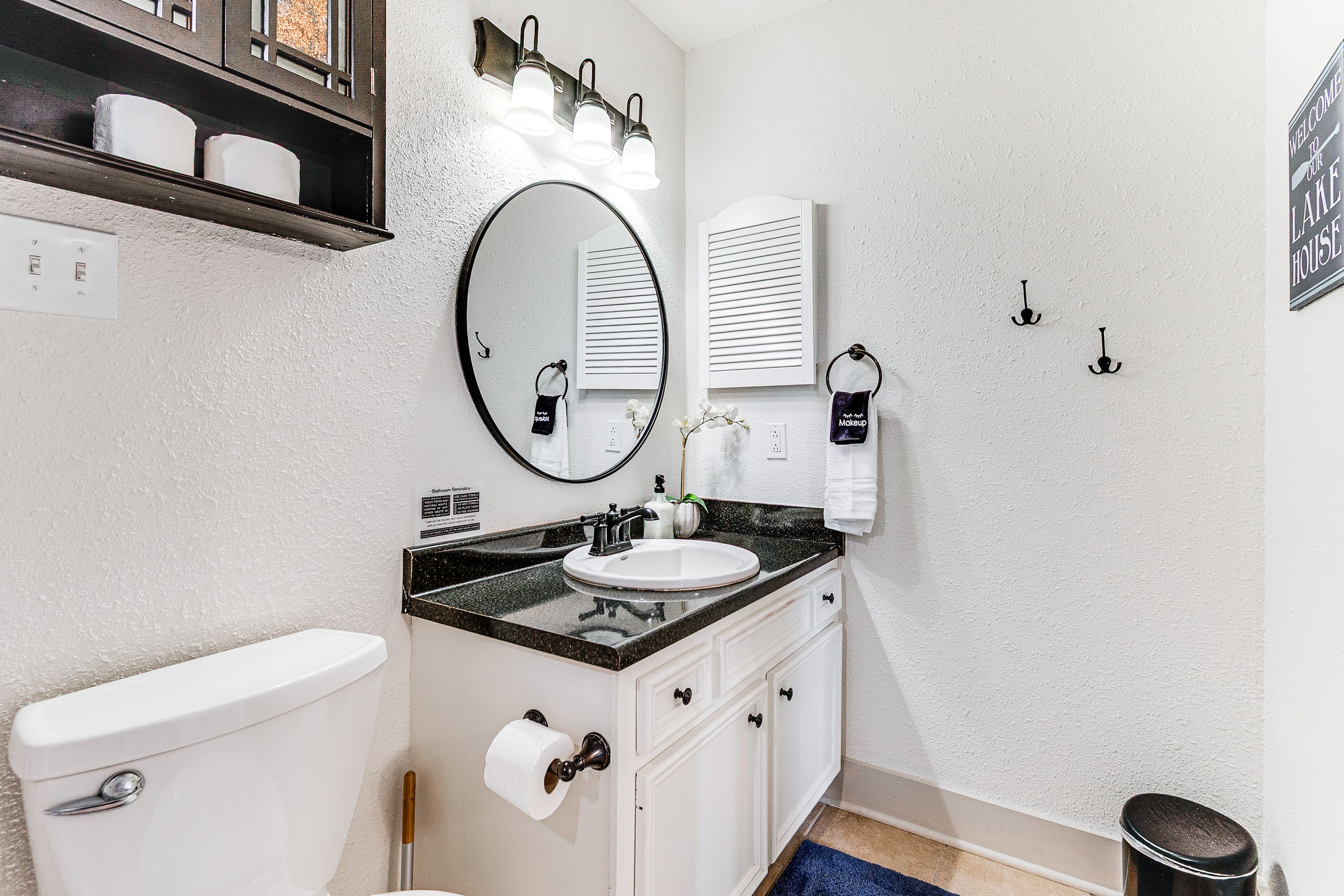 Full Bathroom | 2nd Floor