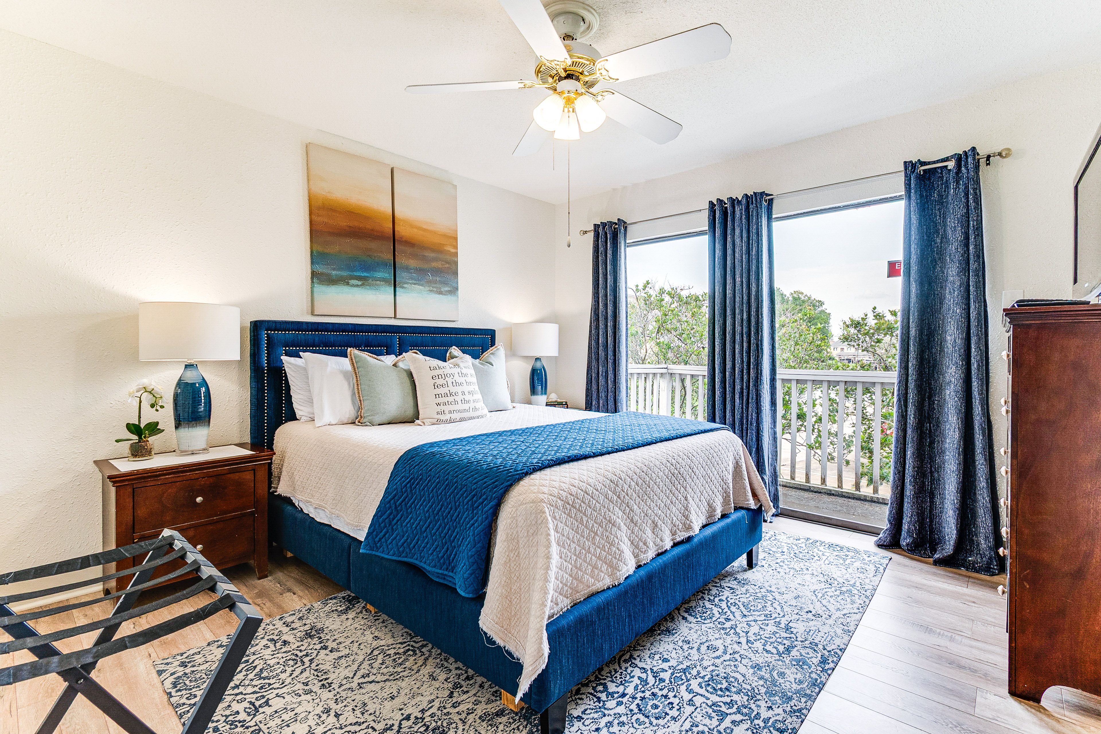 Bedroom 3 | Queen Bed | Portable Crib | 2nd Floor | En-Suite Bathroom