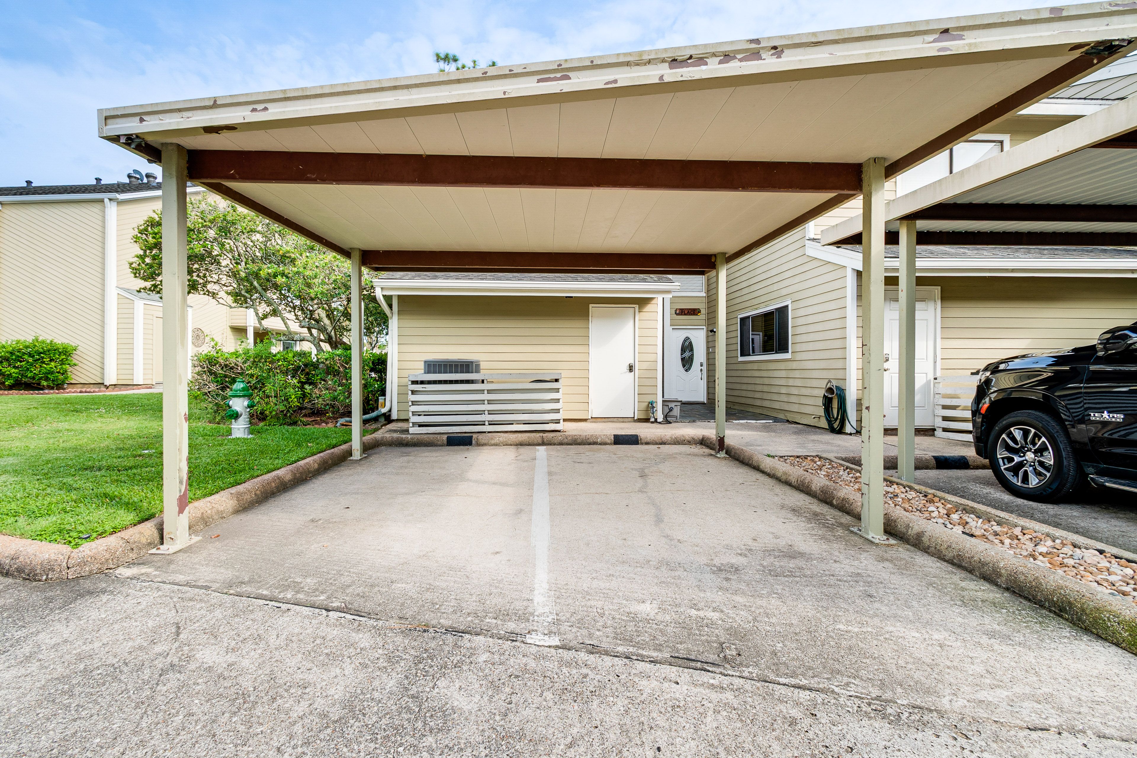 Parking | Carport (2 Vehicles) | Addt'l Guest Parking
