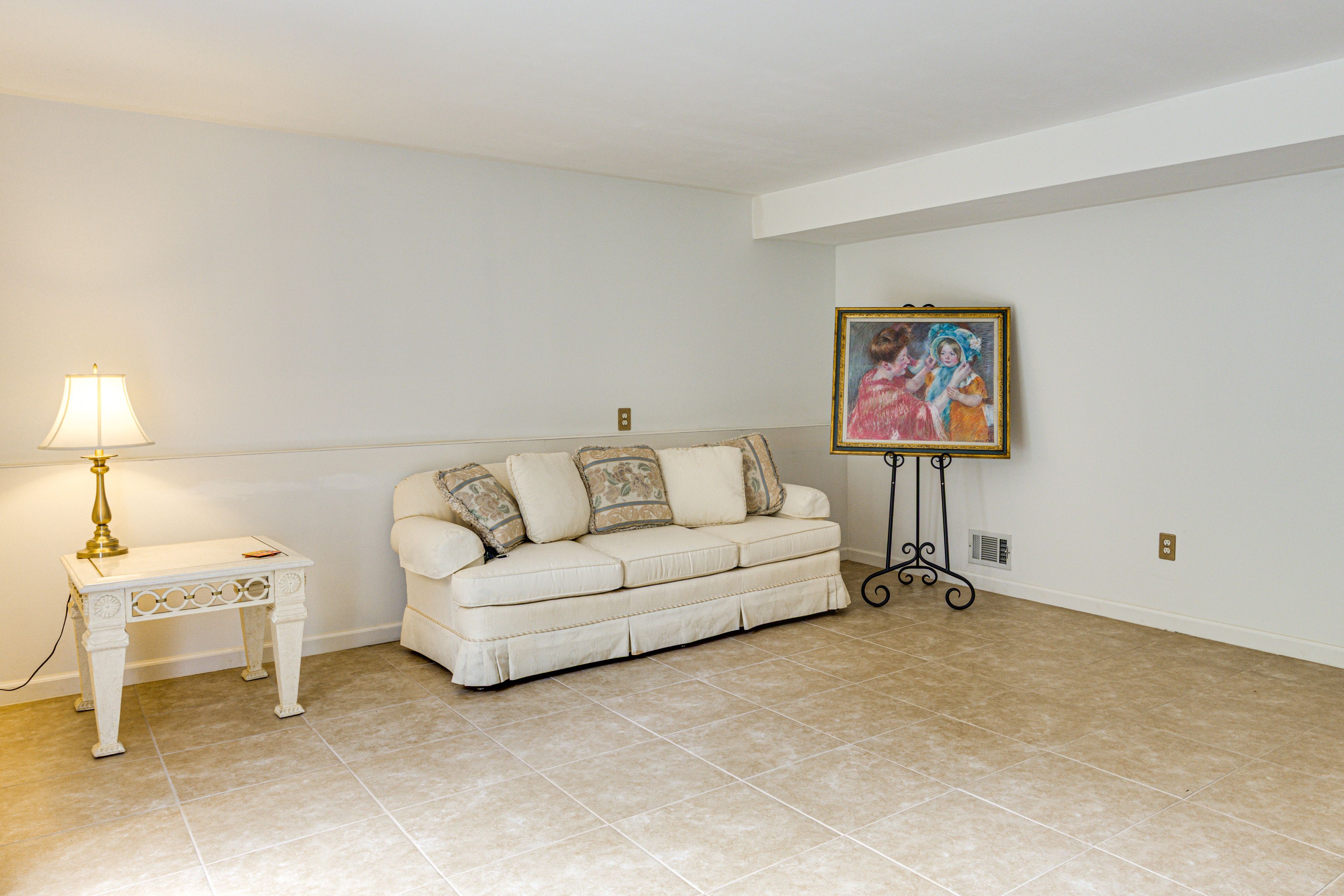 Sitting Room | Lower Level