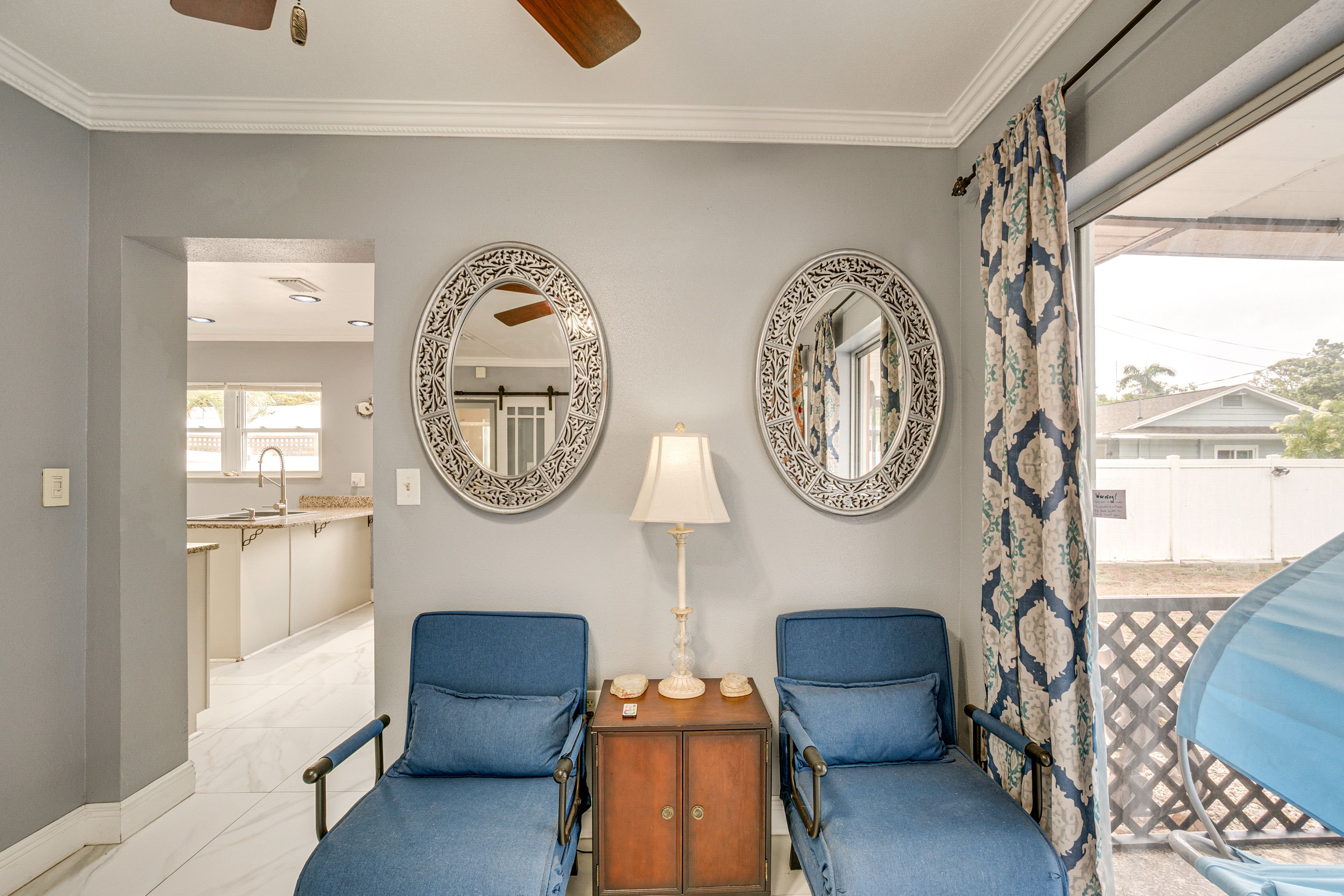 Sleeping Nook | 2 Twin Sleeper Chairs