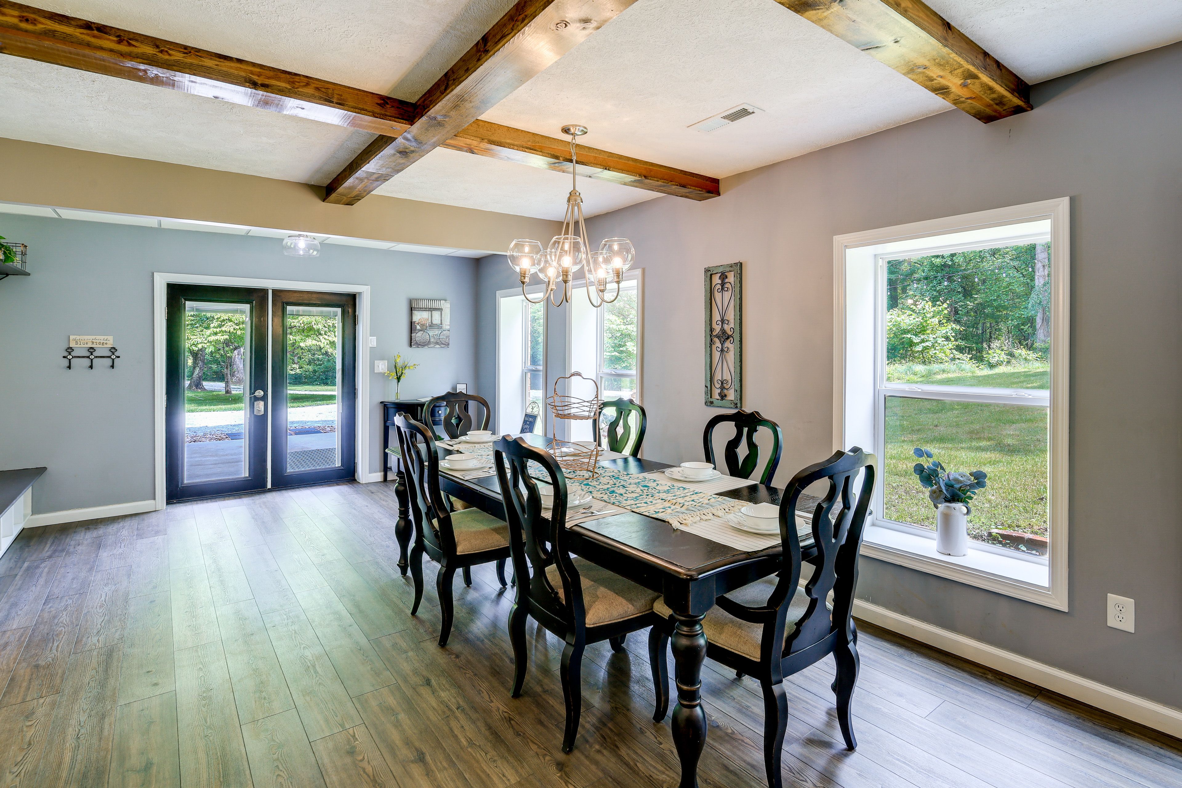 Dining Area | Dishware & Flatware | Central A/C & Heat | 1st Floor
