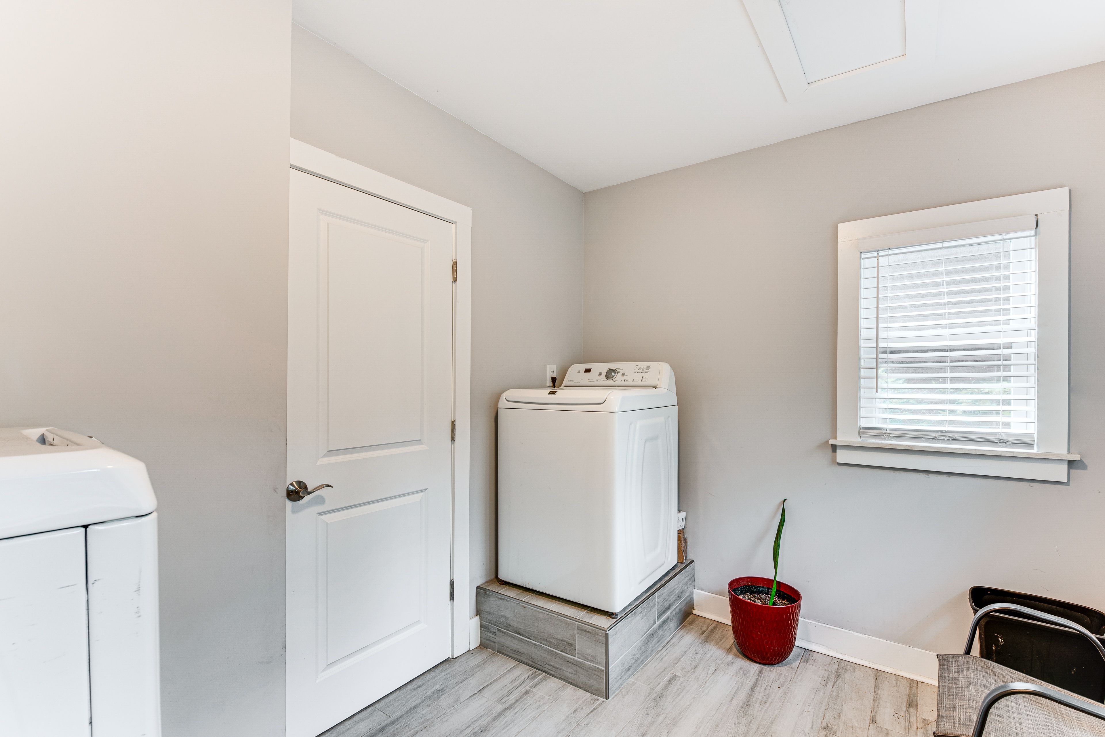 Laundry Room | Iron/Board