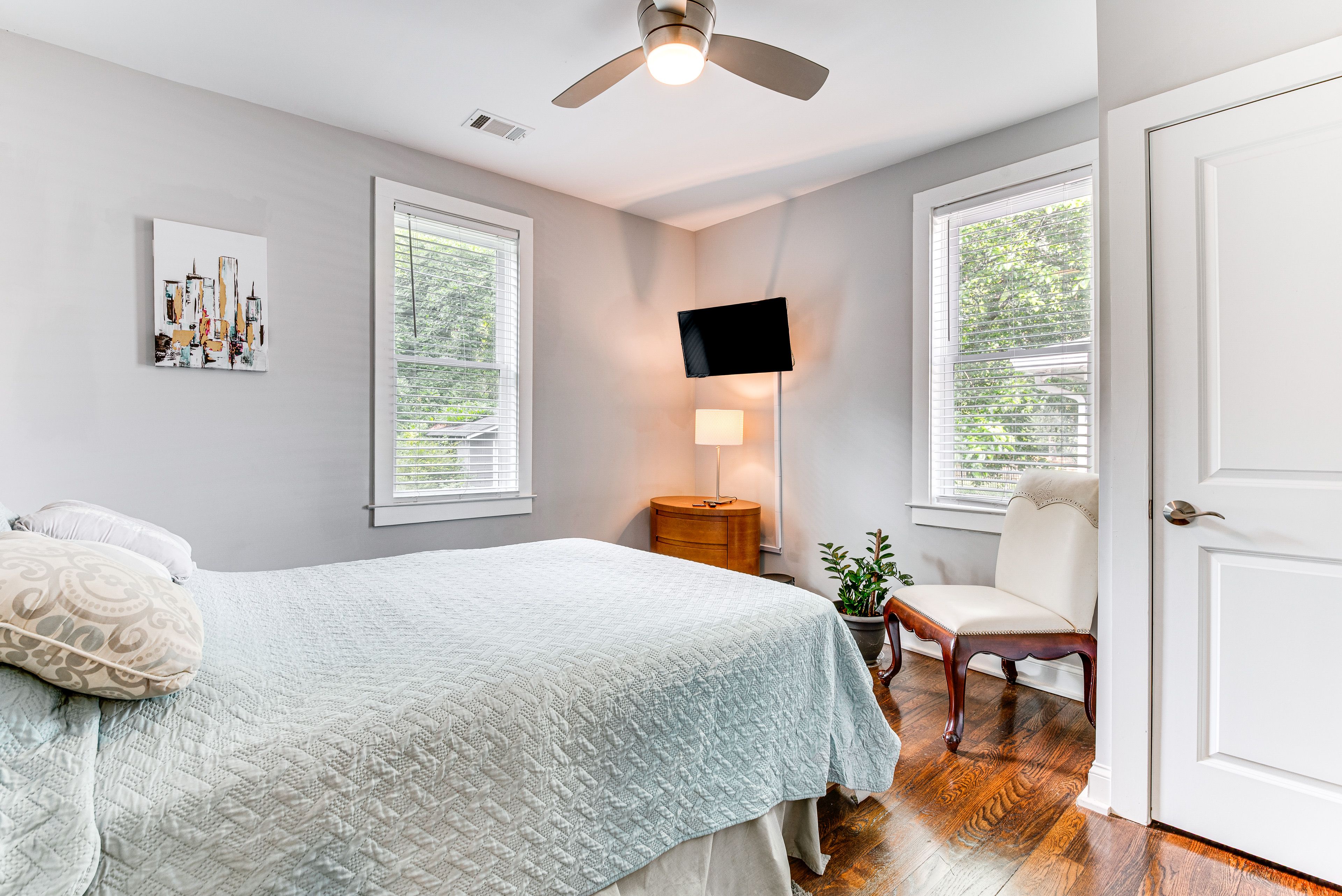 Bedroom 3 | Queen Bed