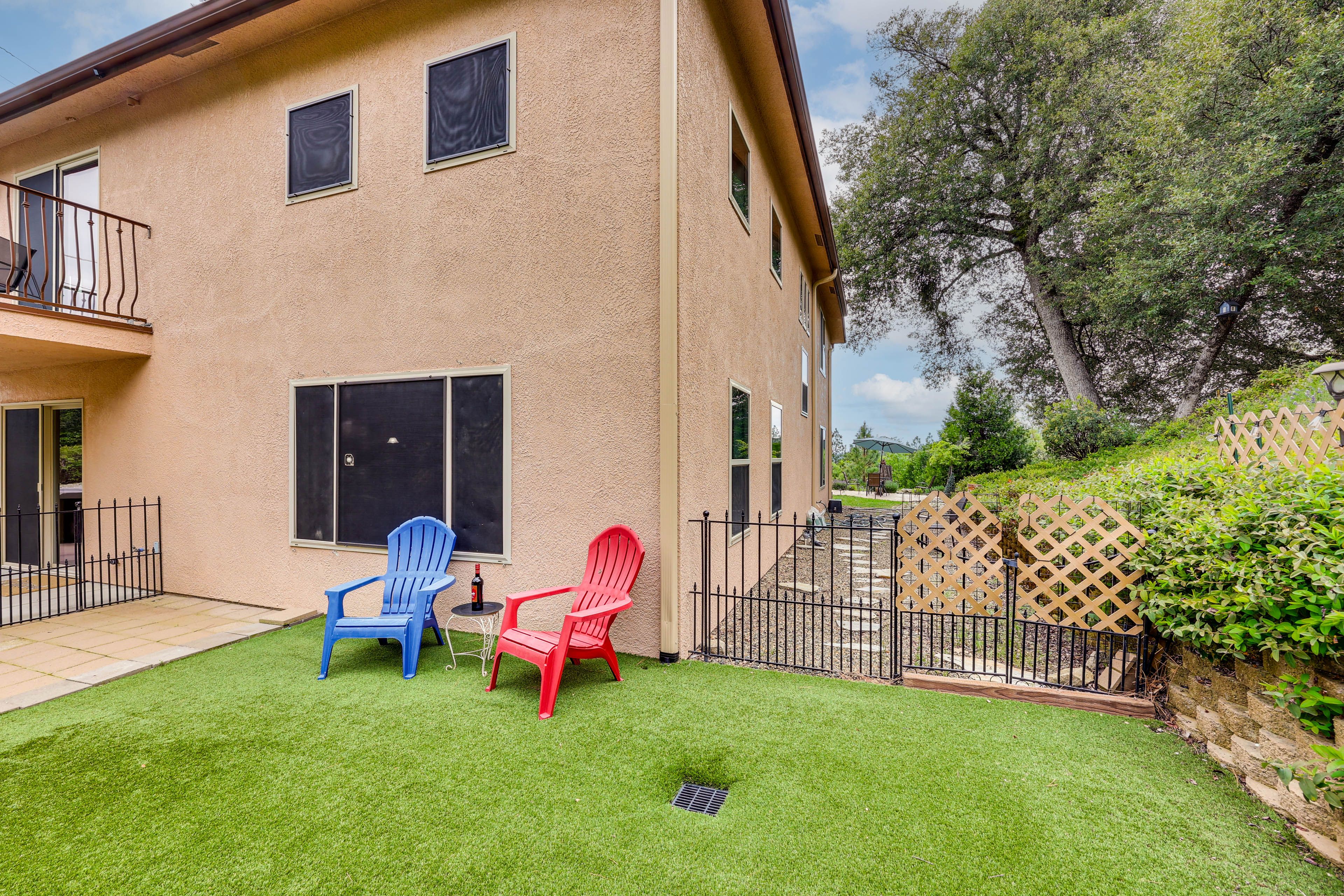 Fenced Yard Space