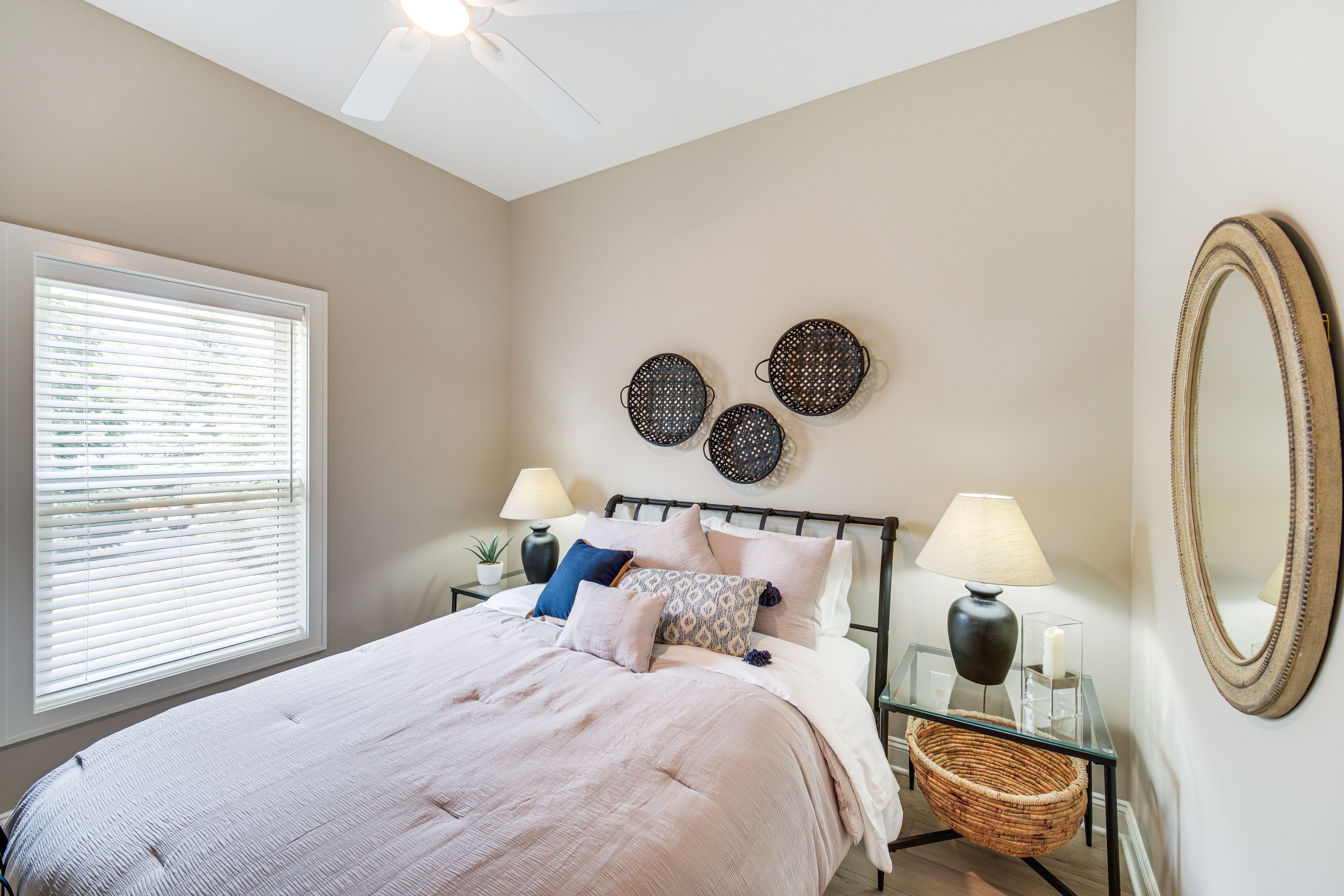 Bedroom 3 | Queen Bed | Smart TV w/ Cable