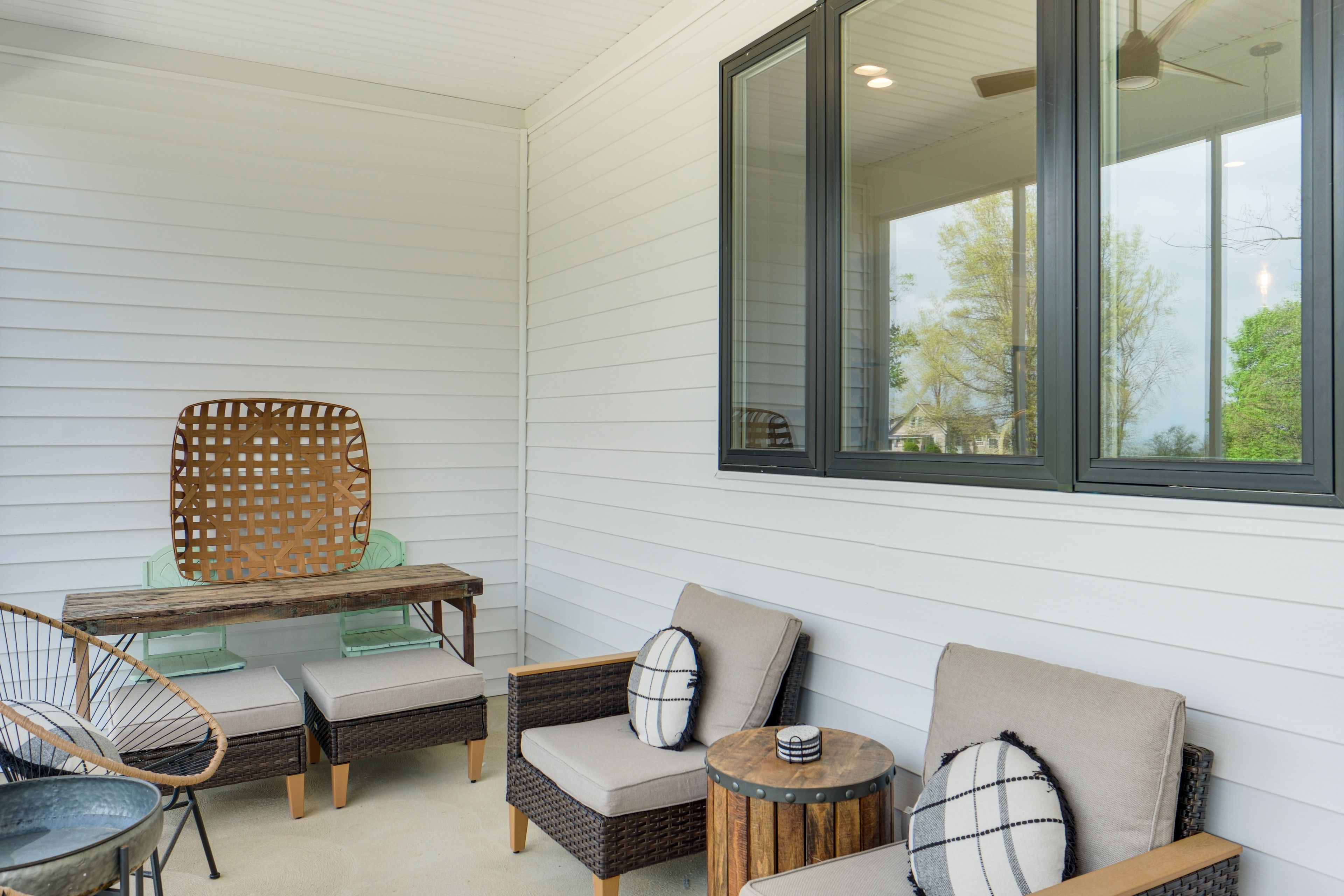 House Exterior | Screened Patio w/ Seating