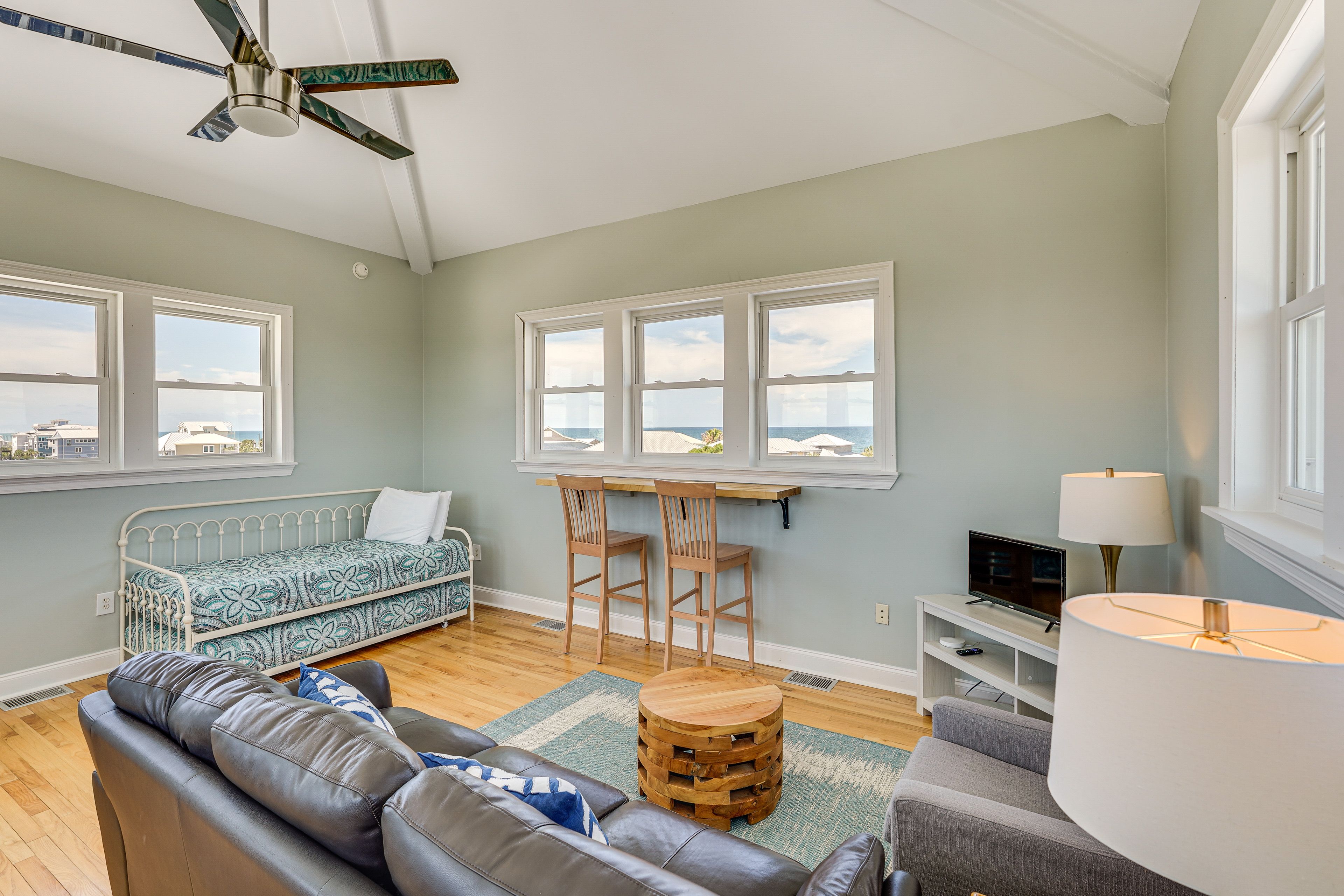 Bedroom 6 (Loft) | 2nd Floor | Twin Daybed w/ Twin Trundle