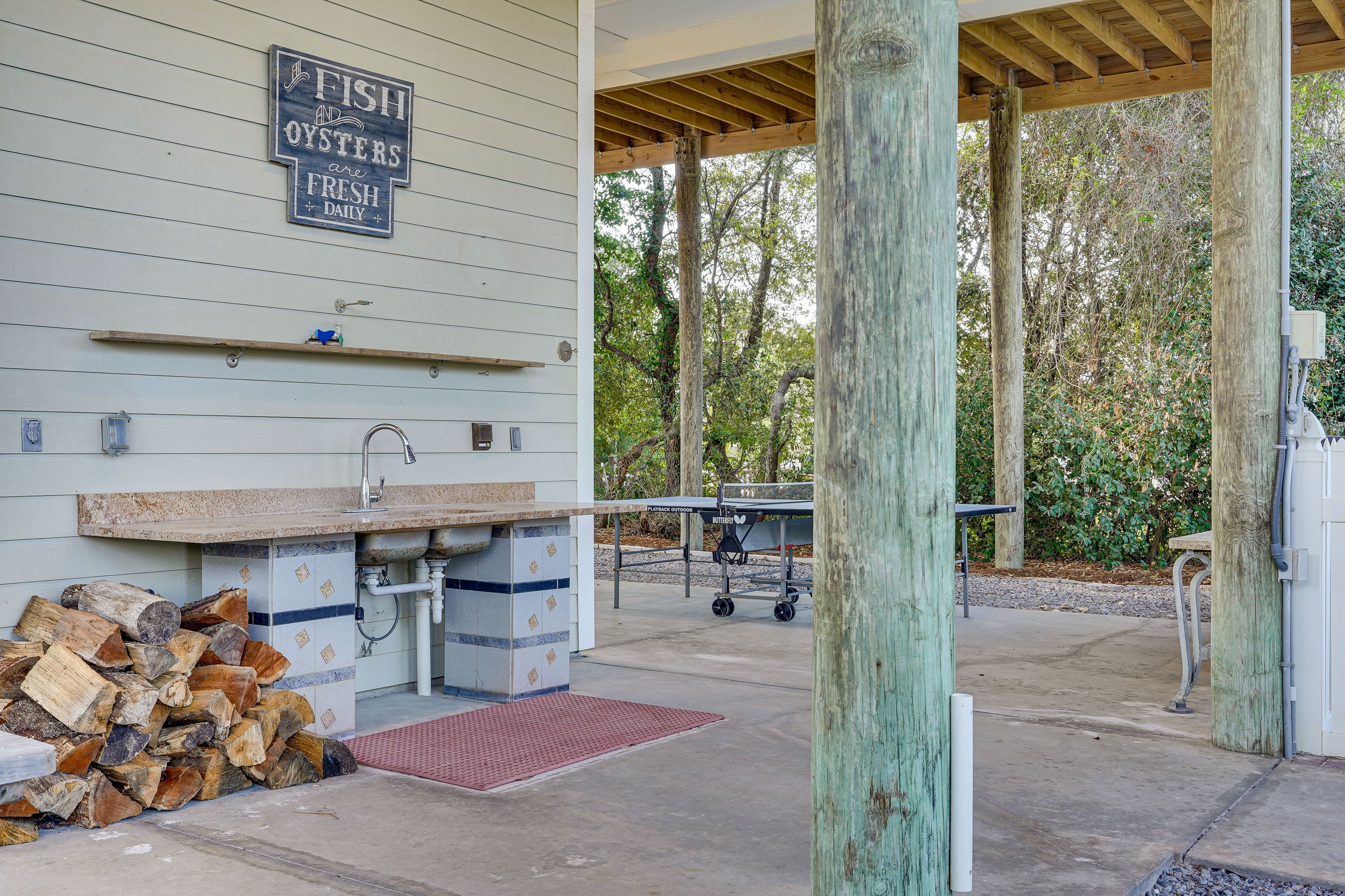 Fish Cleaning Station