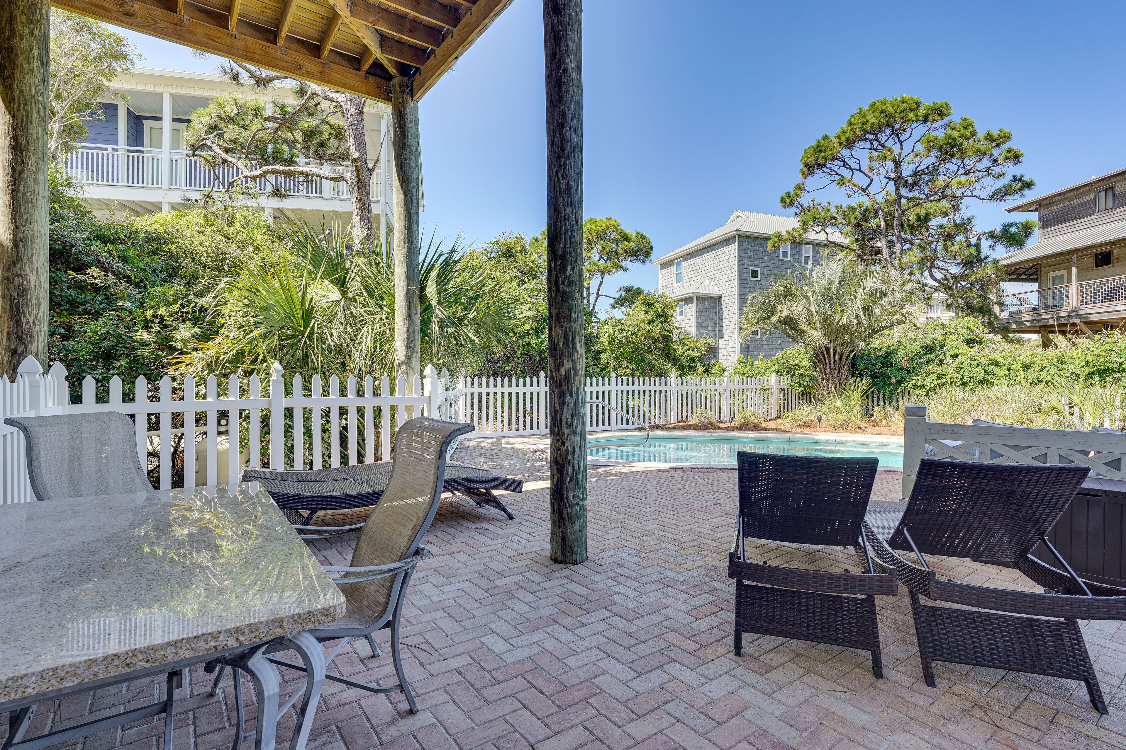 Patio | Dining Area | Lounge Chairs