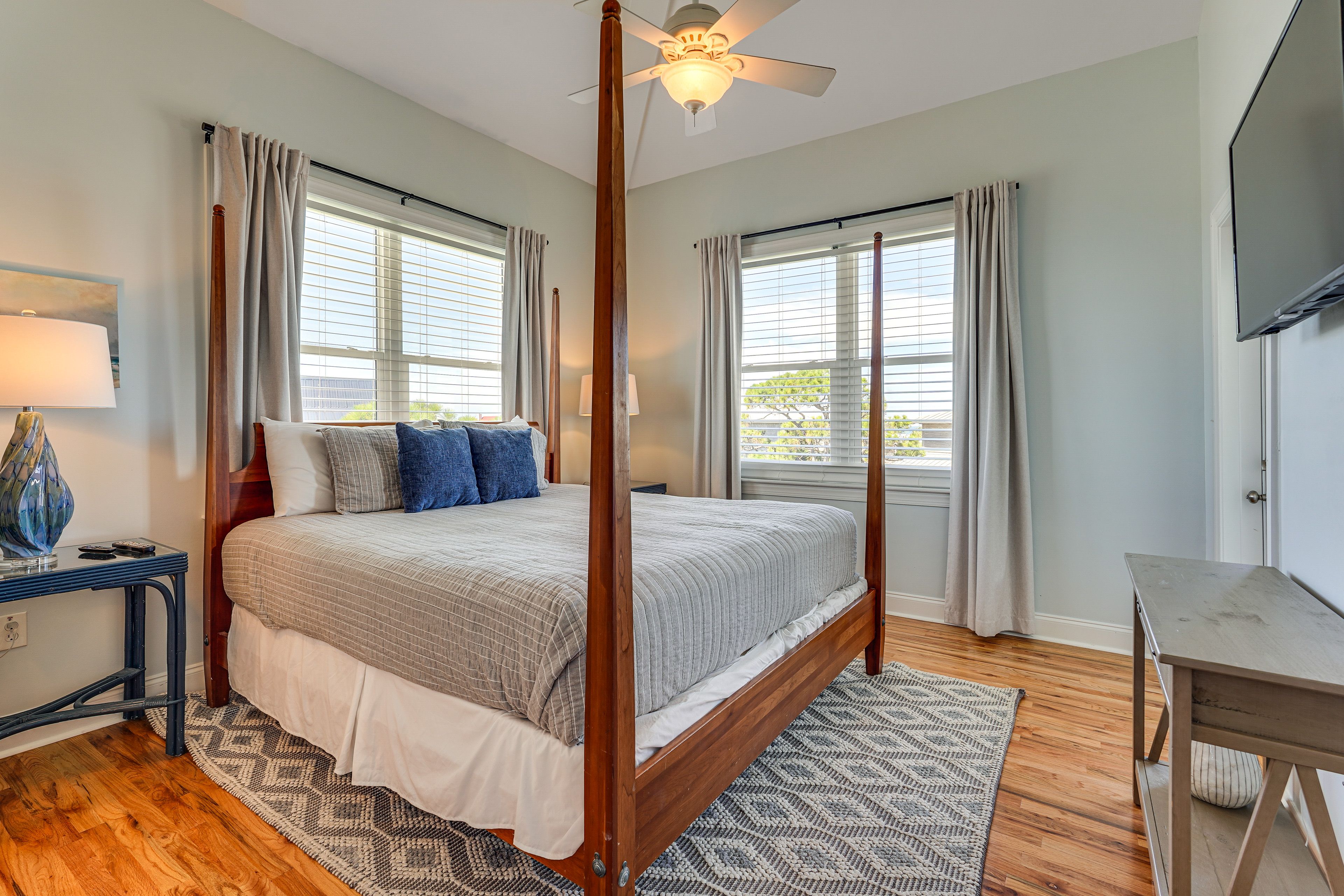 Bedroom 2 | 2nd Floor | King Bed