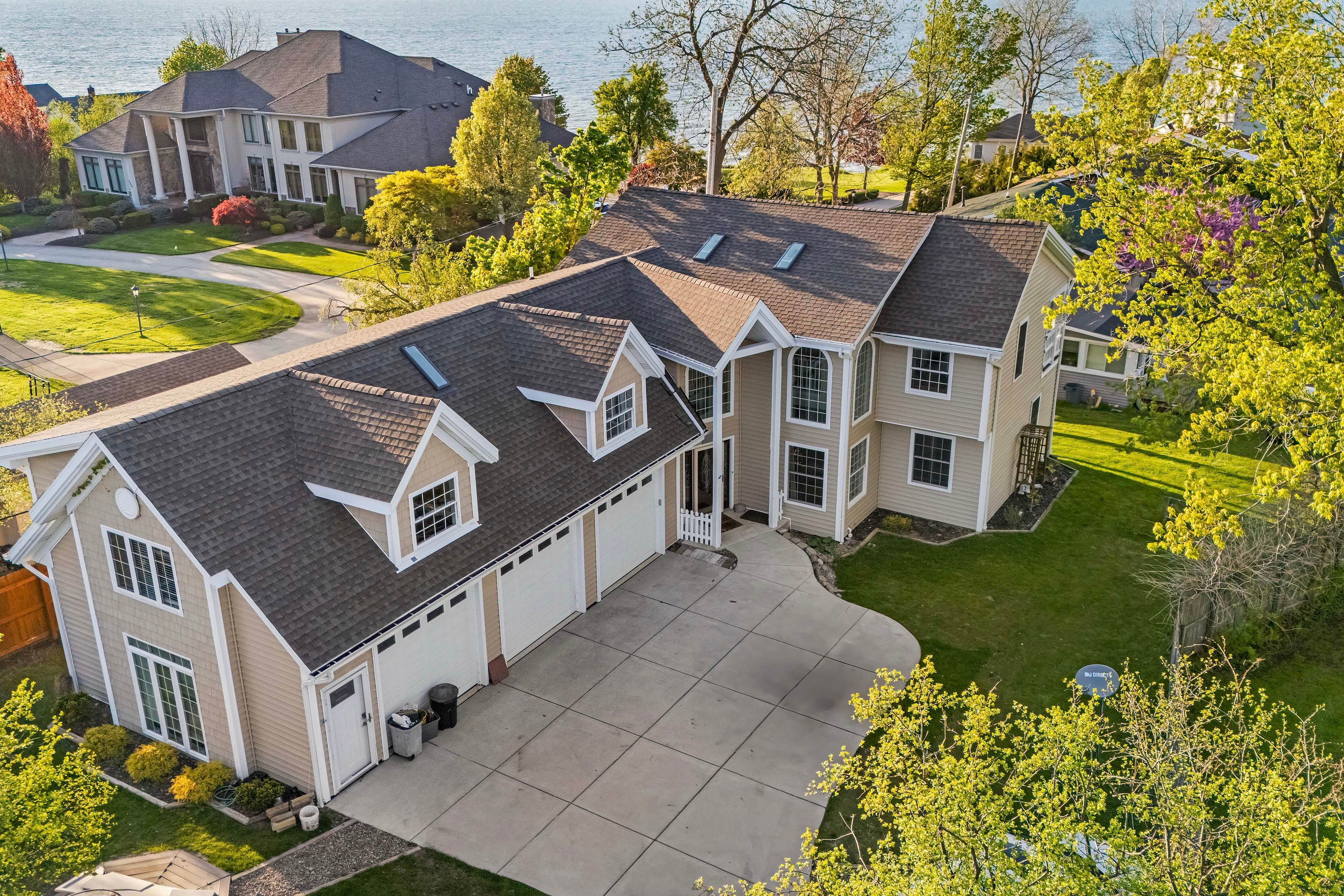 Lake View Vacation Rental | 3BR | 3.5BA | Step-Free Entry | 2,000 Sq Ft