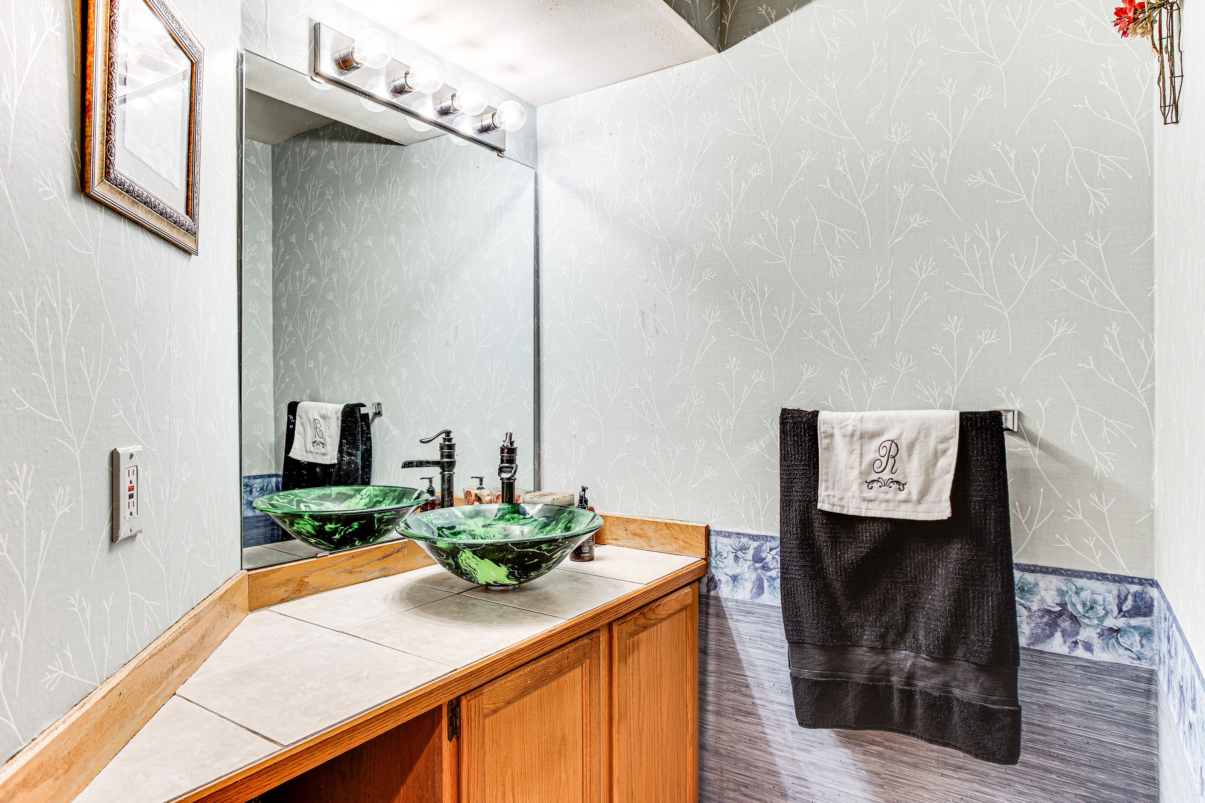 Half Bathroom | 1st Floor