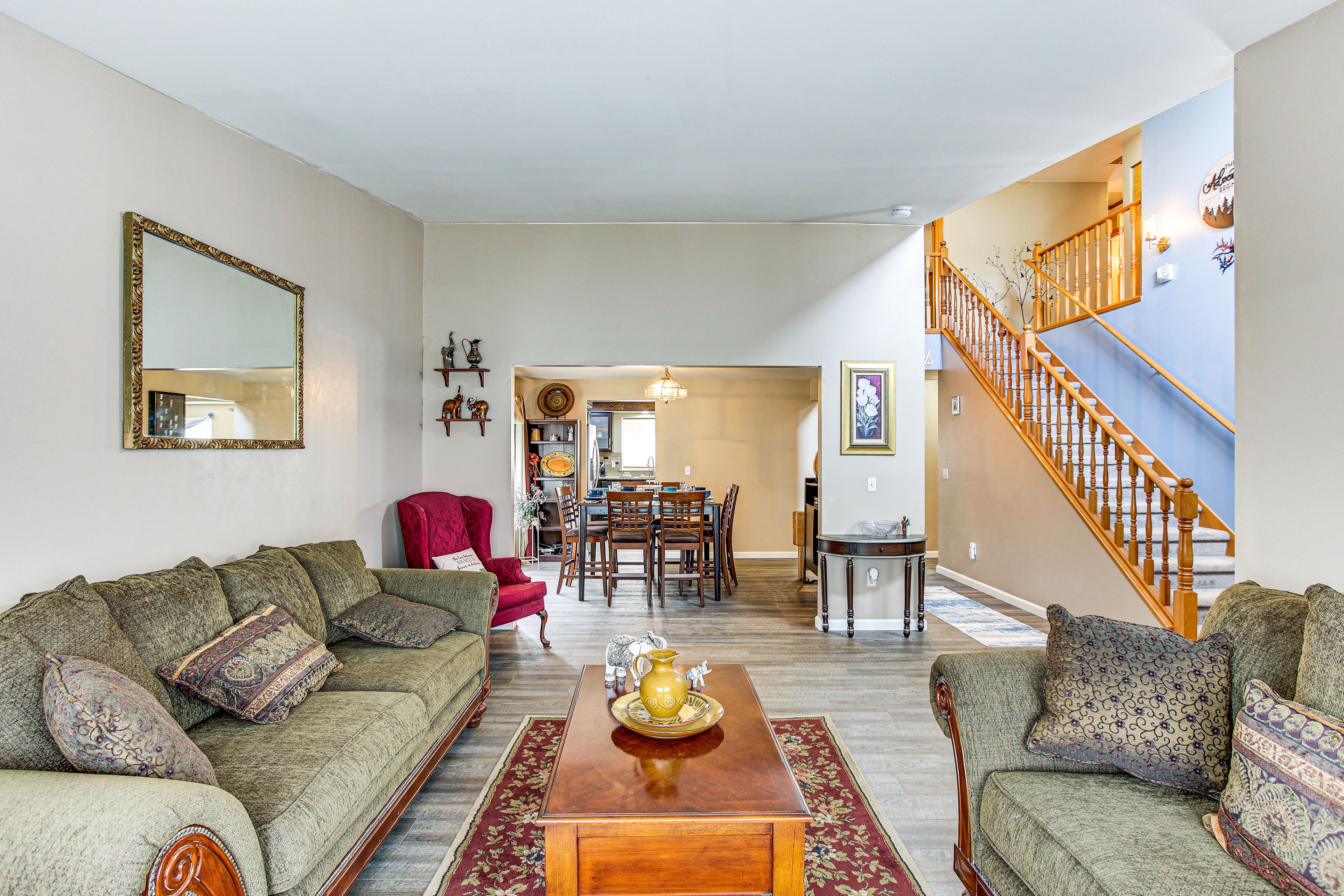 Sitting Room | 1st Floor