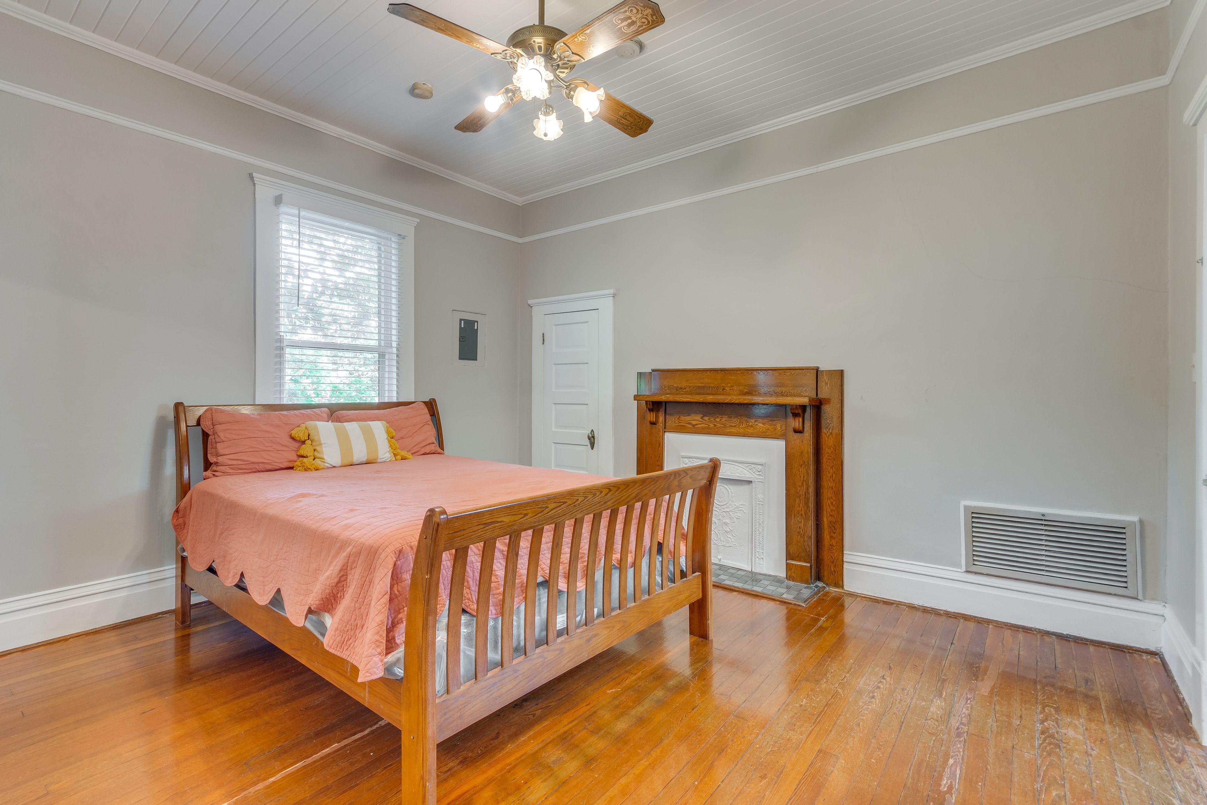 Bedroom 2 | Full Bed