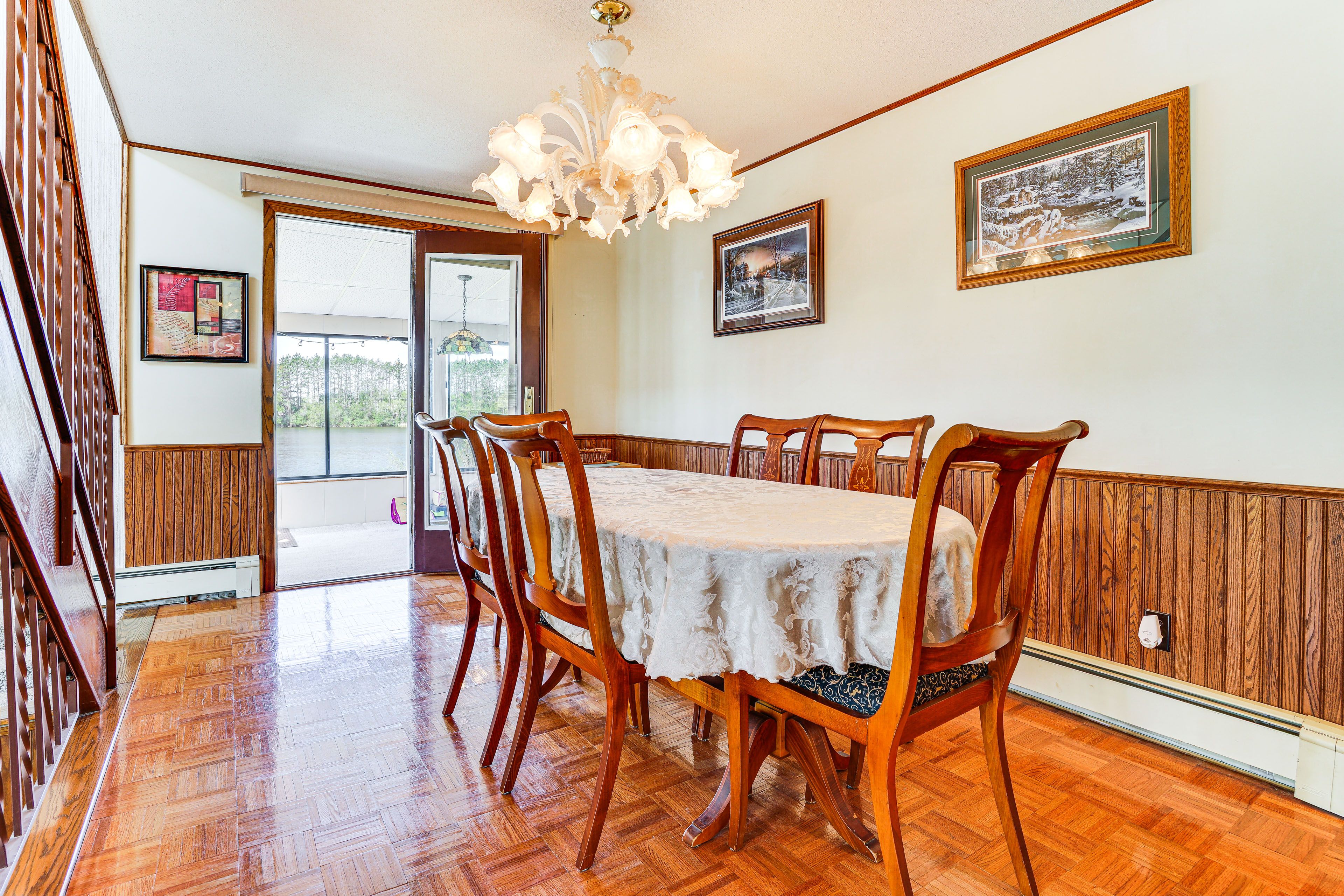 Dining Table | Dishware/Flatware | 1st Floor