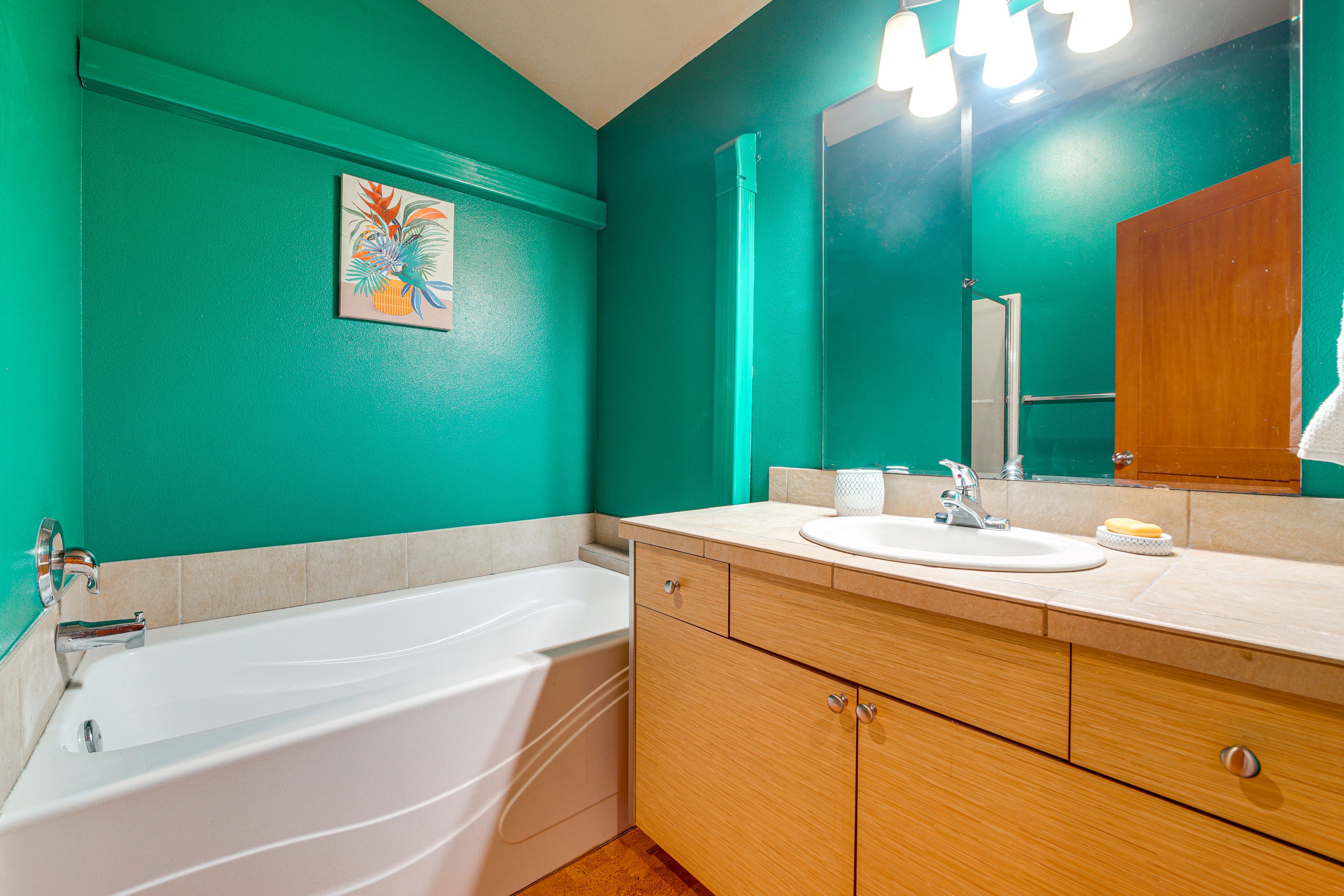 Full Bathroom | 3rd Floor | Separate Tub & Shower