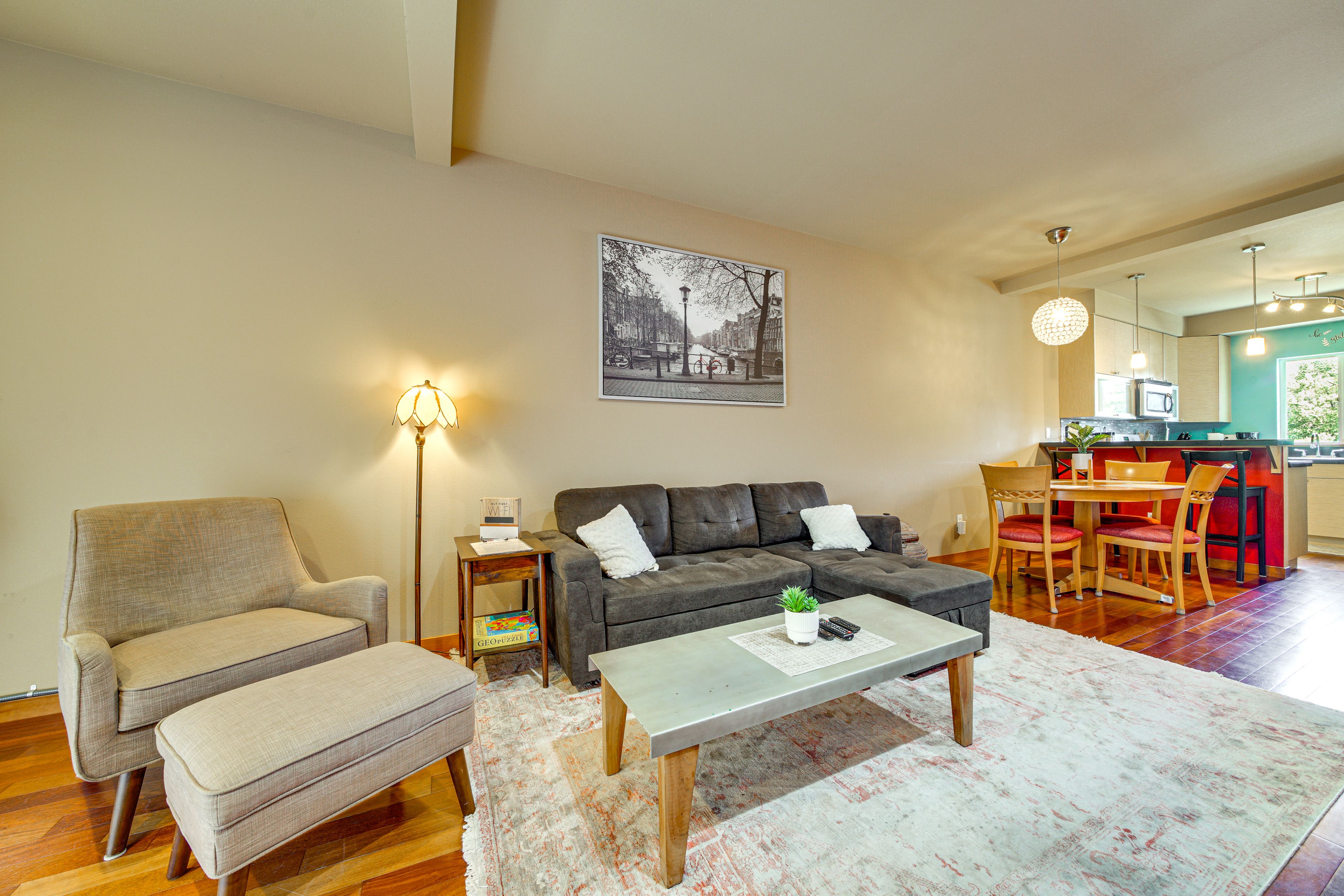 Seattle Vacation Rental | 2BR | 1.5BA | 1,200 Sq Ft | Small Step to Enter