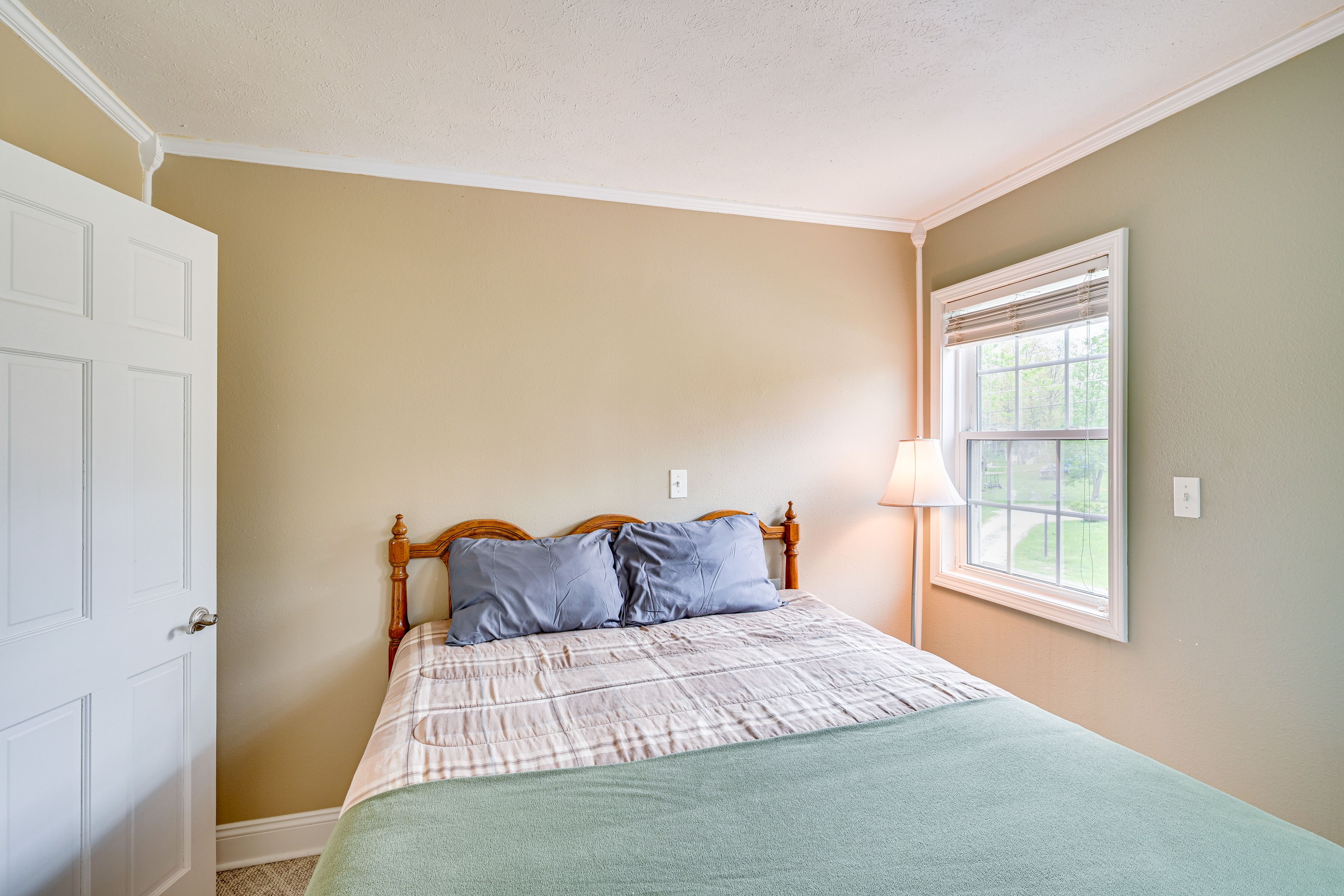 Bedroom 2 | Queen Bed | 2nd Floor