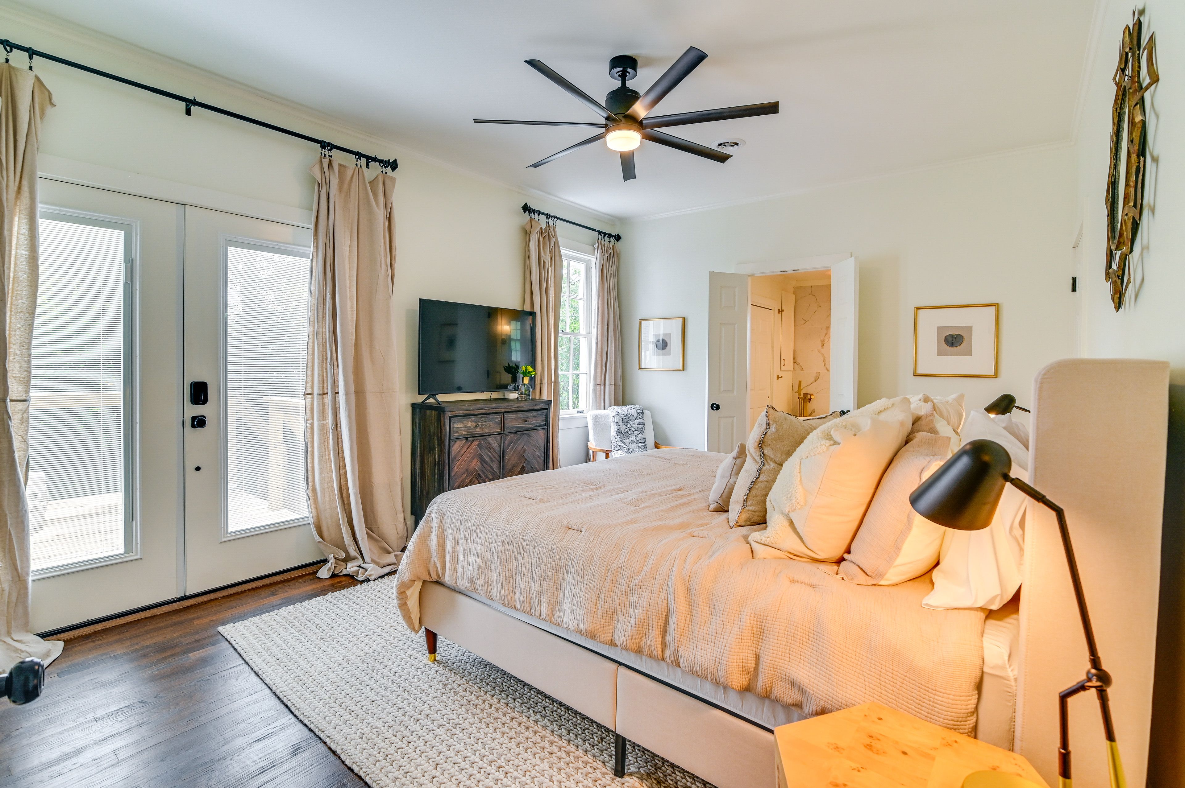 Bedroom 1 | 1st Floor | King Bed | Linens Provided | En-Suite Bathroom