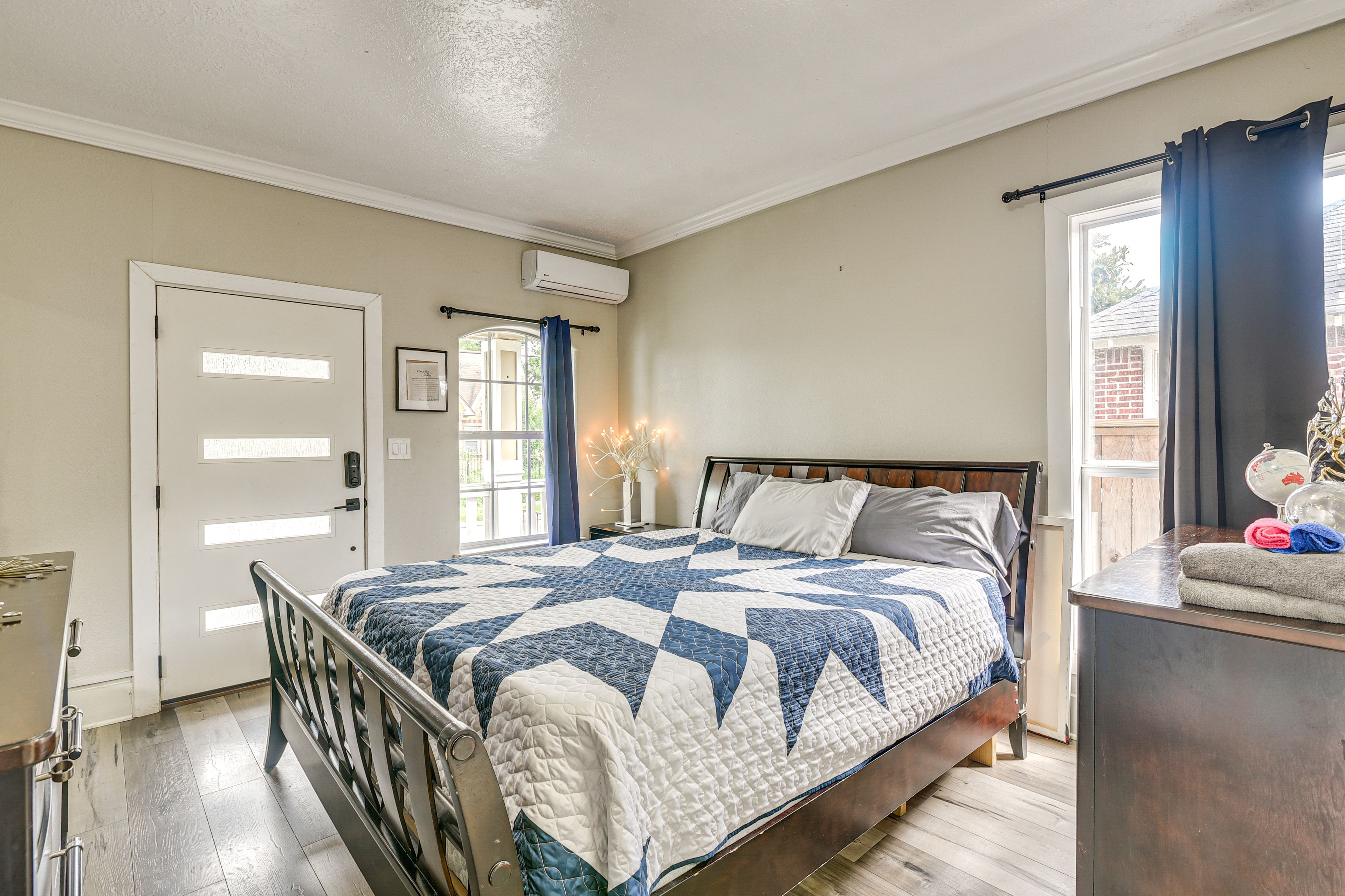 Bonus Room | Front Entry | King Bed | Linens Provided