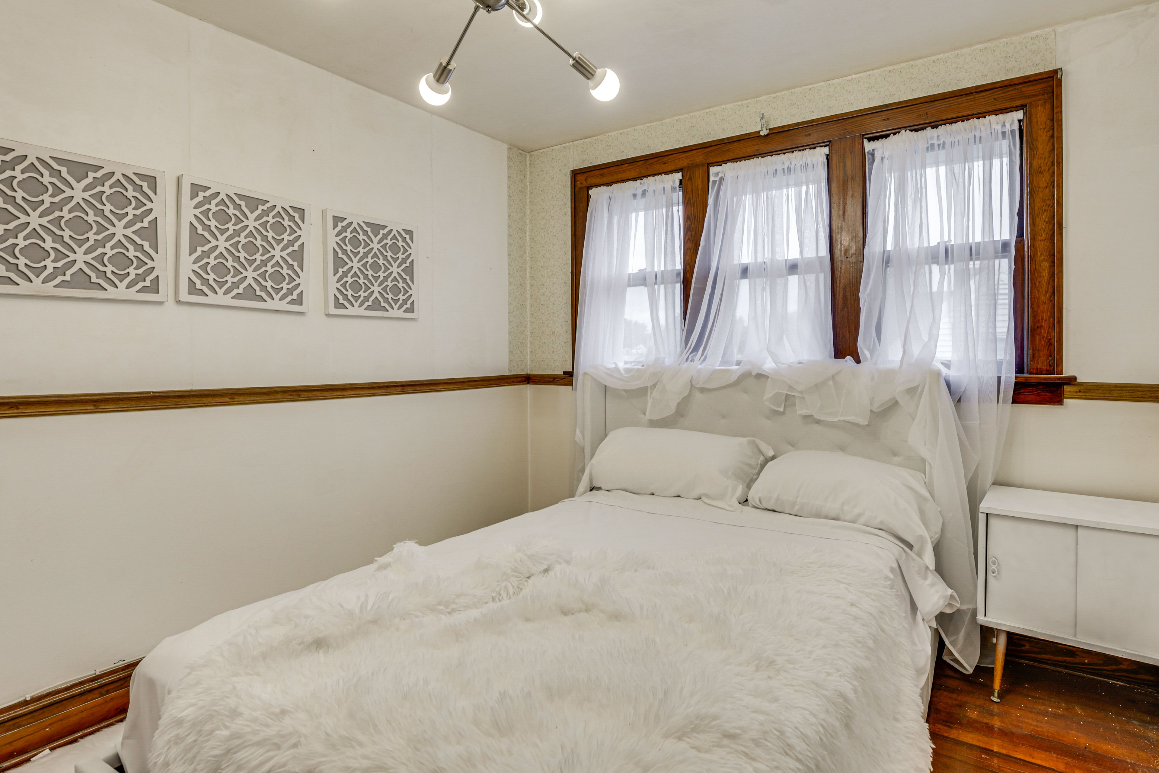 Bedroom 3 | Queen Bed | Upper Level