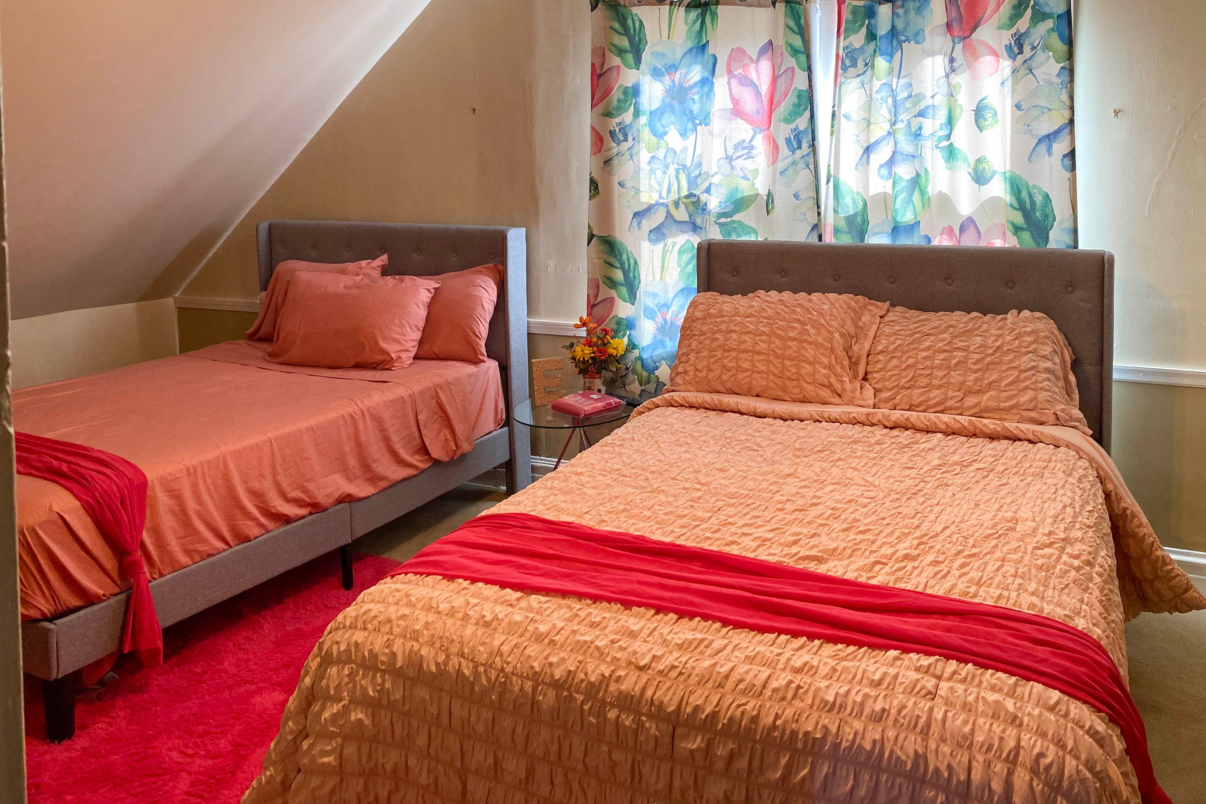 Bedroom 4 | 2 Full Beds | Flat-Screen TV | Upper Level