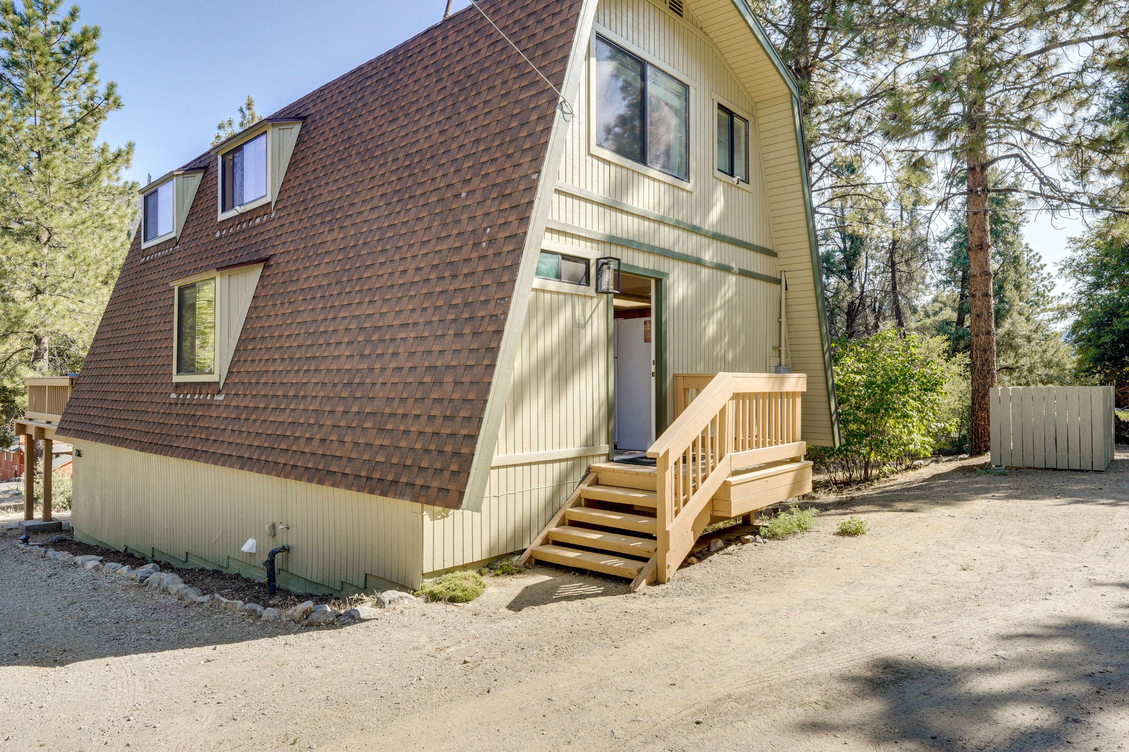 Parking | Shared Driveway (5 Vehicles) | RV/Trailer Parking