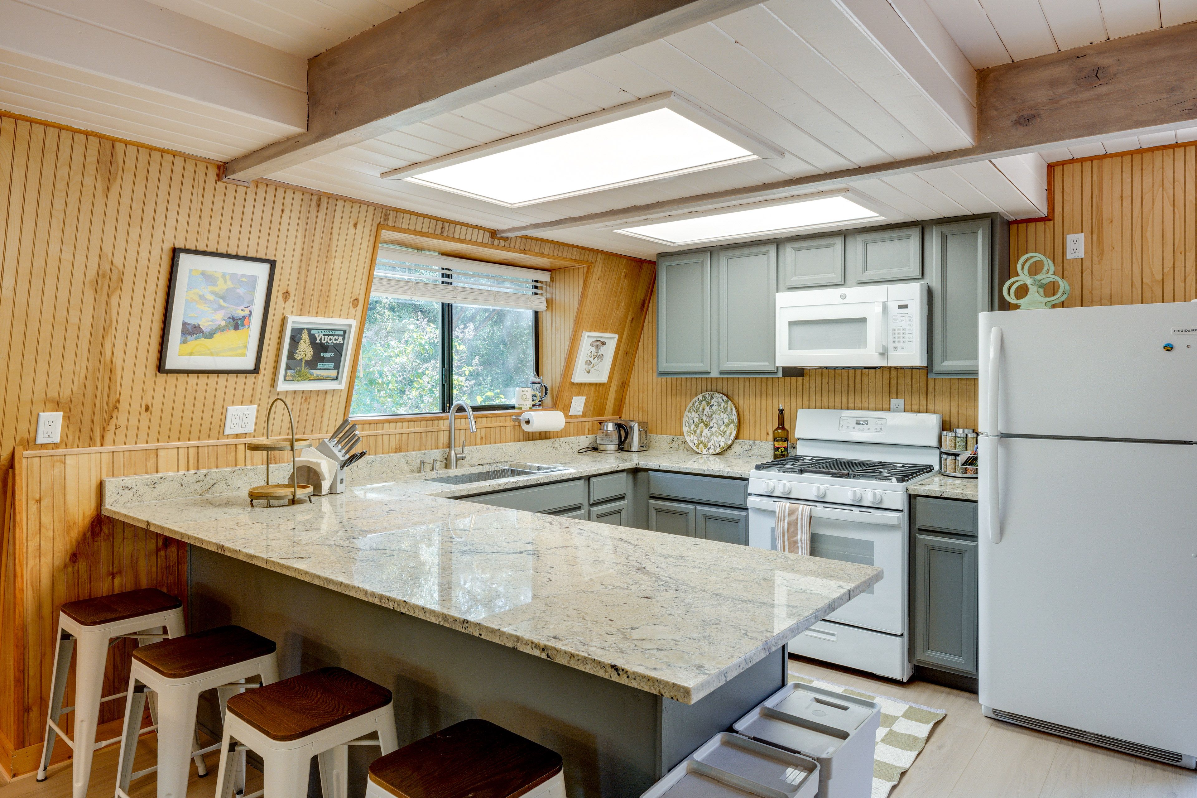 Kitchen | 1st Floor | Keurig Coffee Maker | Cooking Basics