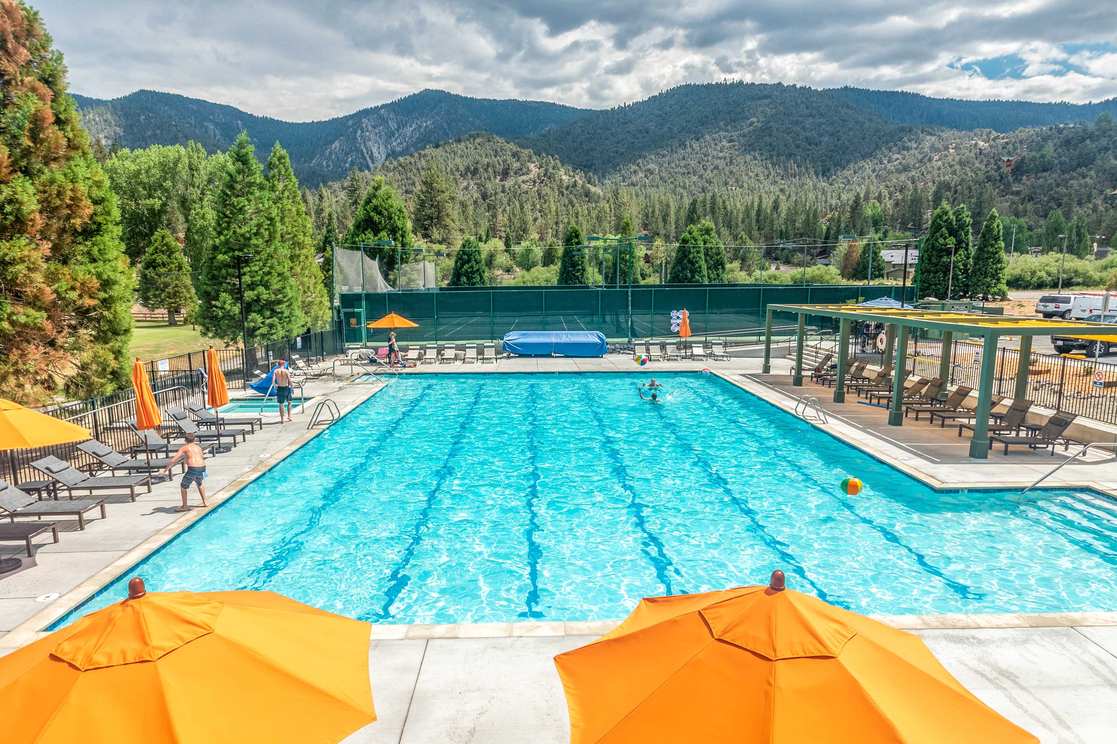 Pine Mountain Club | Community Amenities | Outdoor Pool