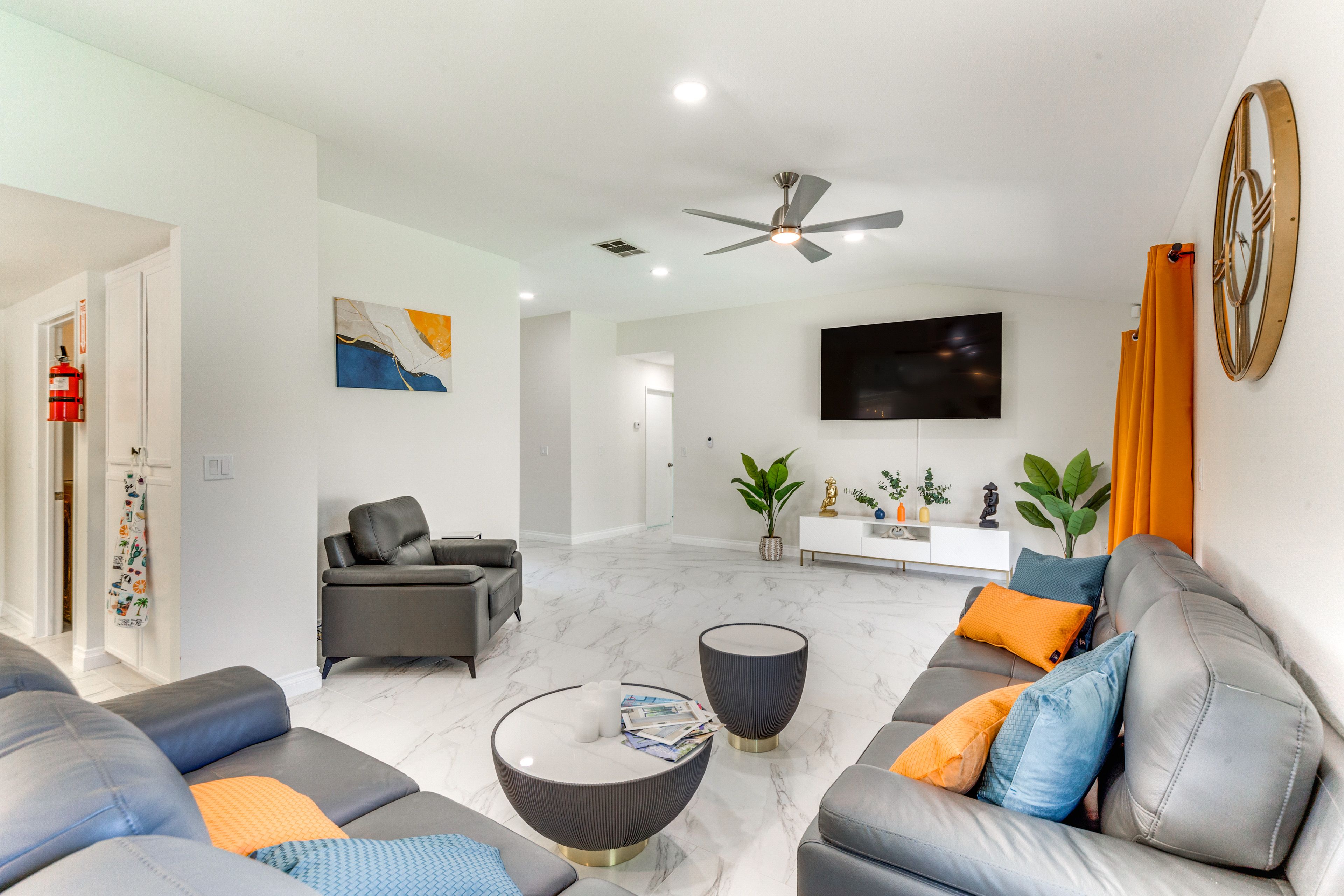 Living Room | Smart TVs | Board Games