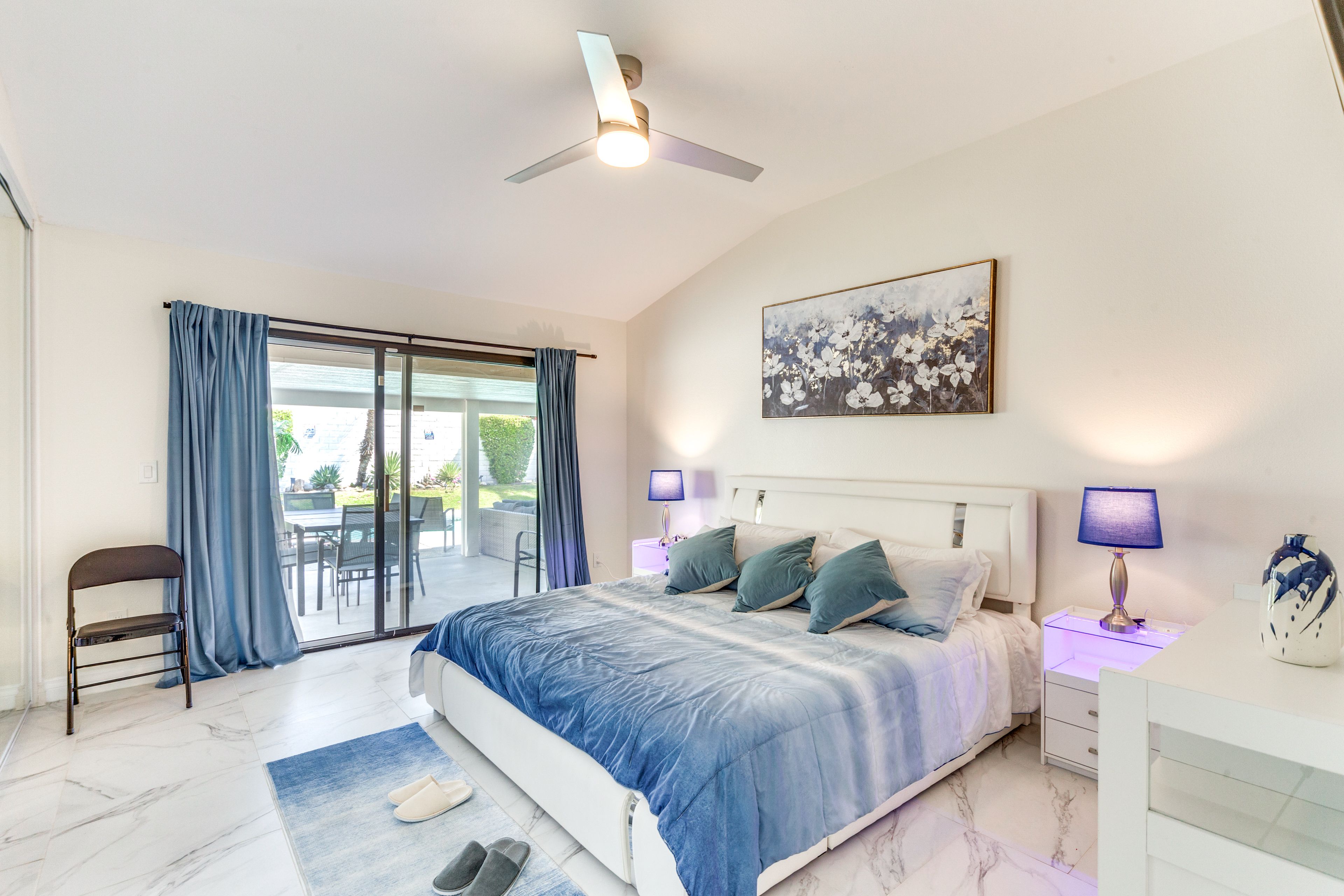 Bedroom 1 | King Bed | Smart TV